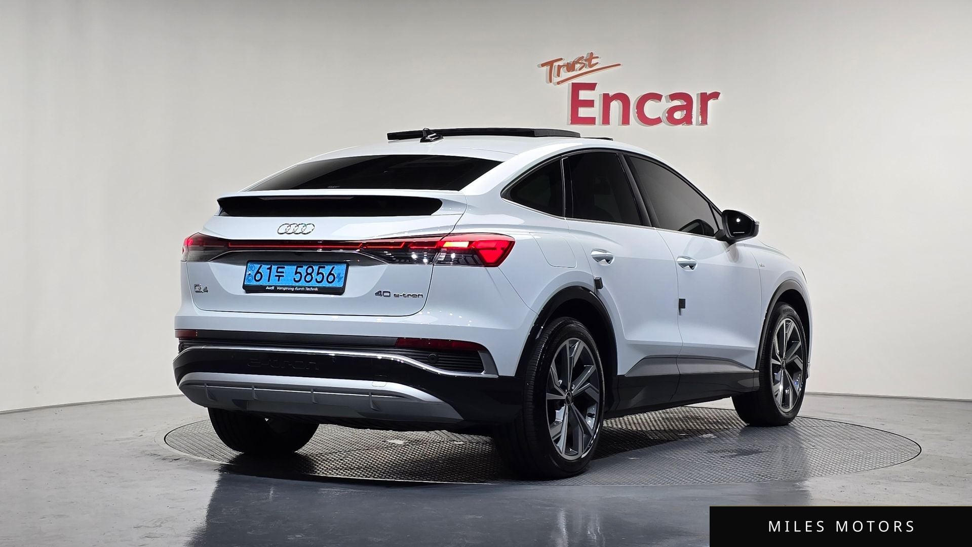 Audi Q4 e-tron 2022 — миниатюра 2