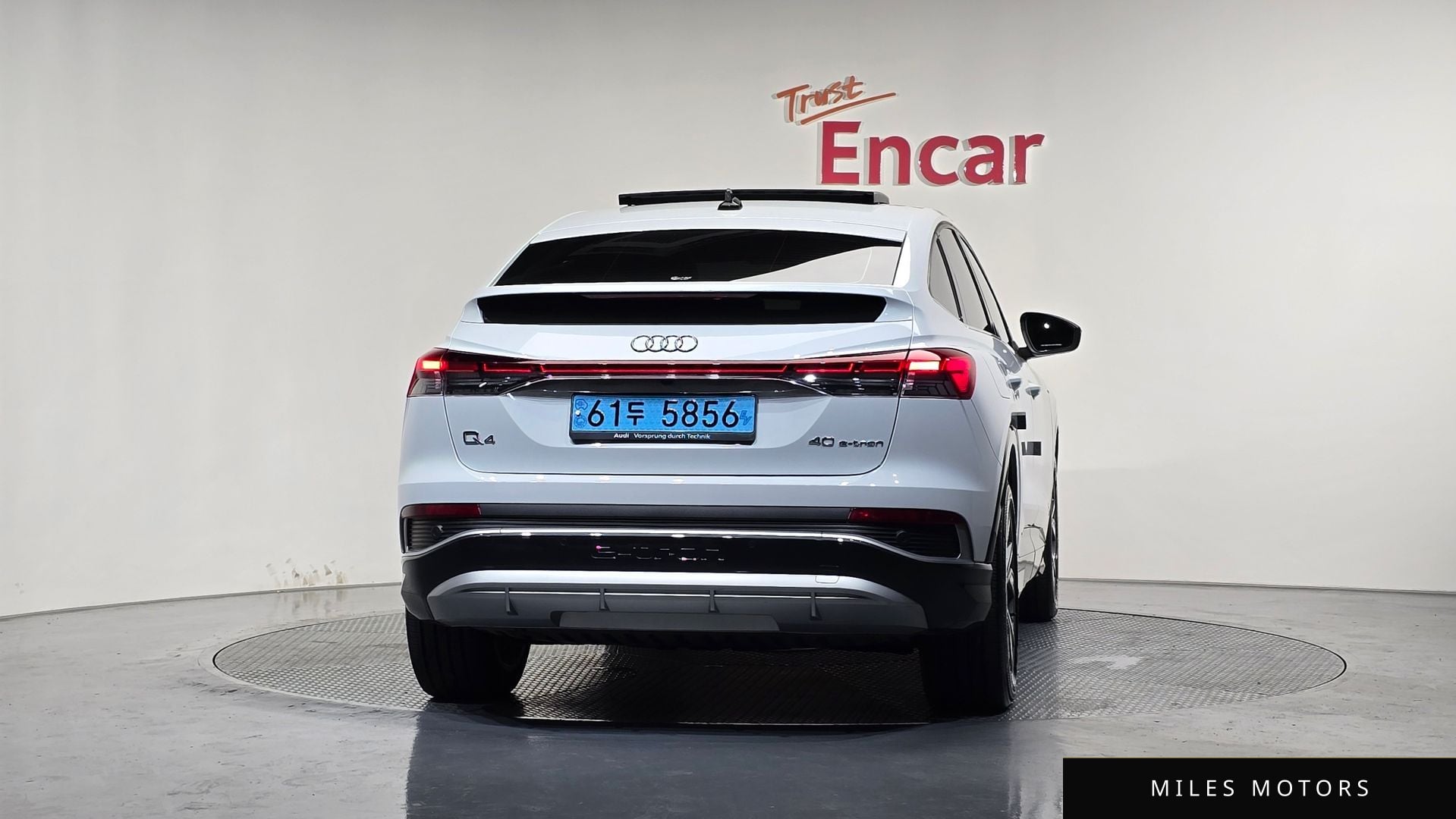 Audi Q4 e-tron 2022 — миниатюра 4