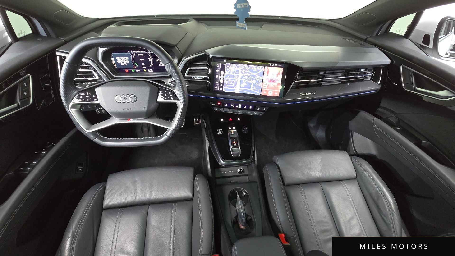 Audi Q4 e-tron 2022 — миниатюра 10