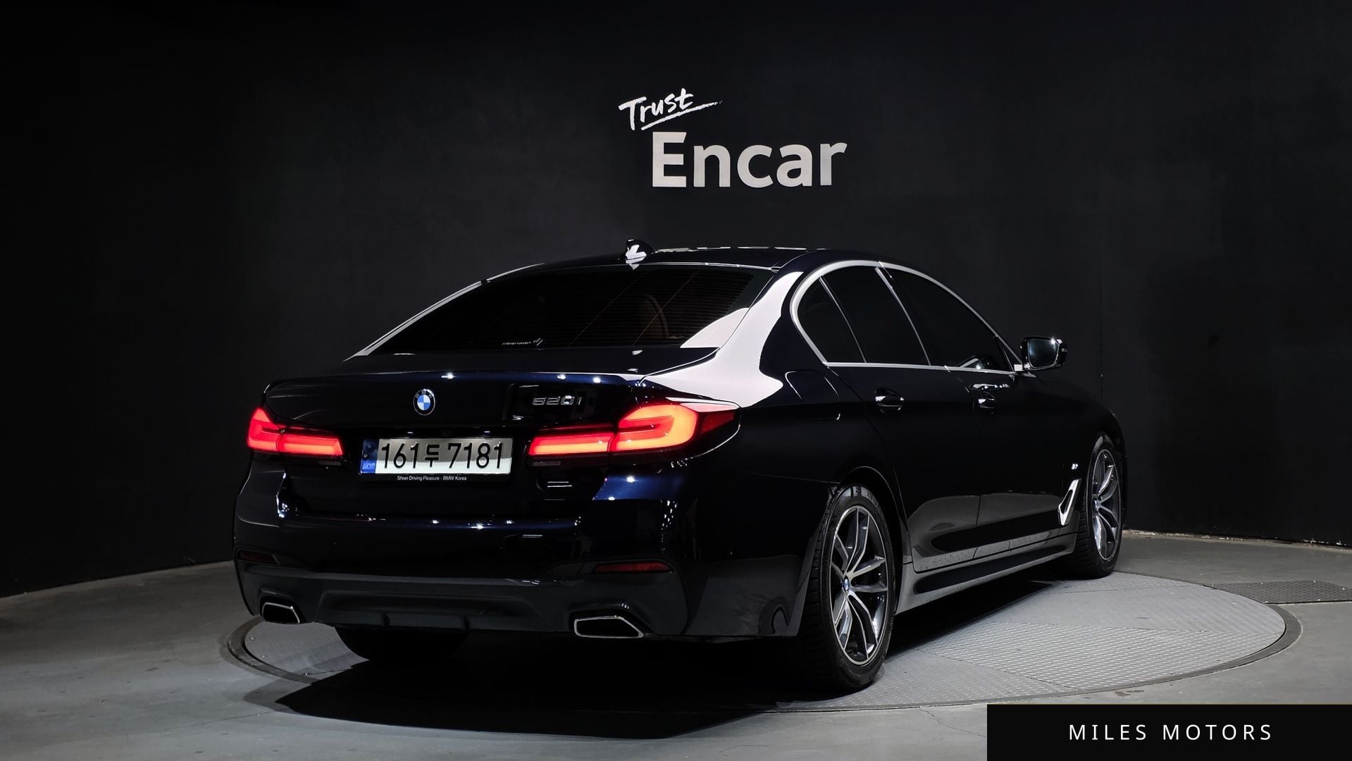 BMW 5 Series (G30) 2021 — миниатюра 2