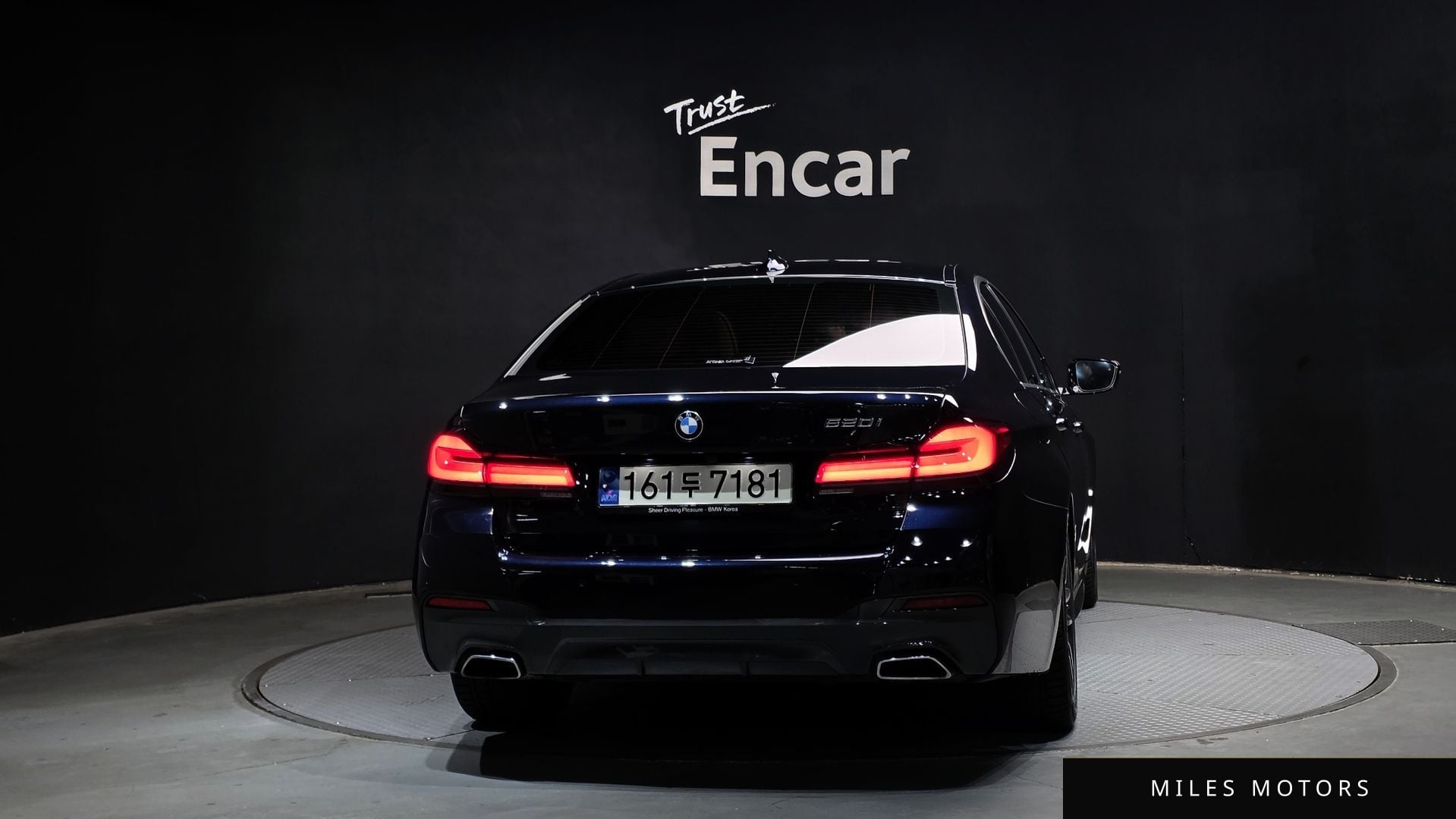 BMW 5 Series (G30) 2021 — миниатюра 4