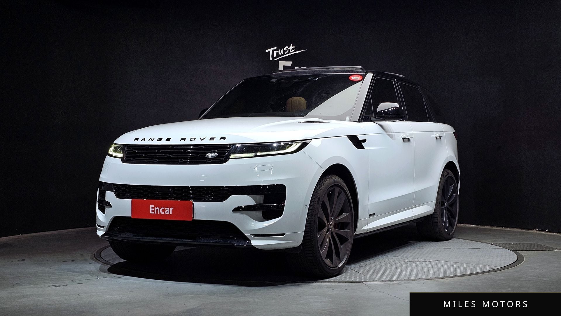 Land Rover Range Rover Sport 2025 — фото 1 из 12
