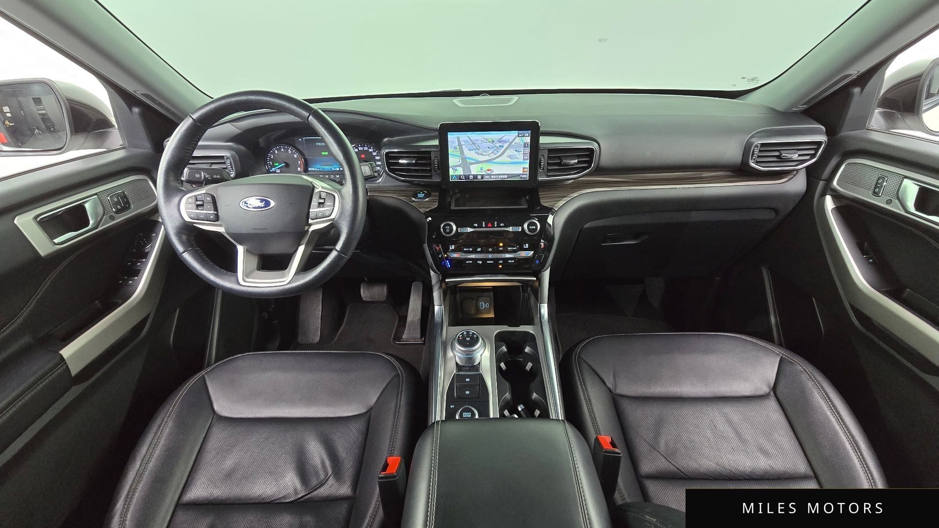 Ford Explorer 2021 — миниатюра 7