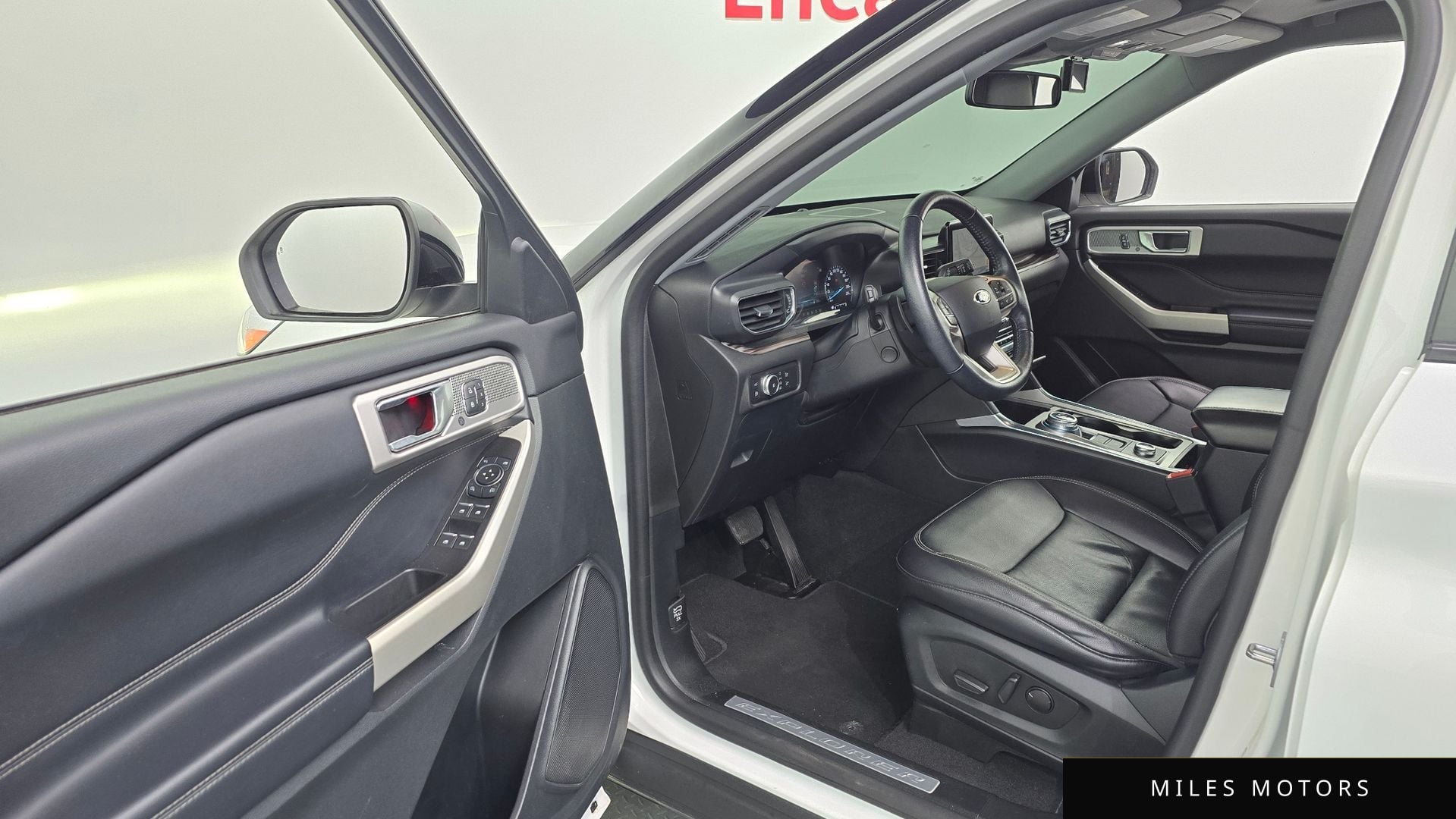 Ford Explorer 2021 — миниатюра 10