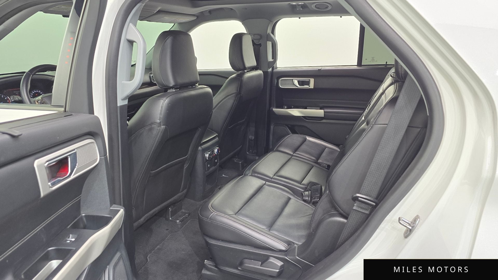 Ford Explorer 2021 — миниатюра 11