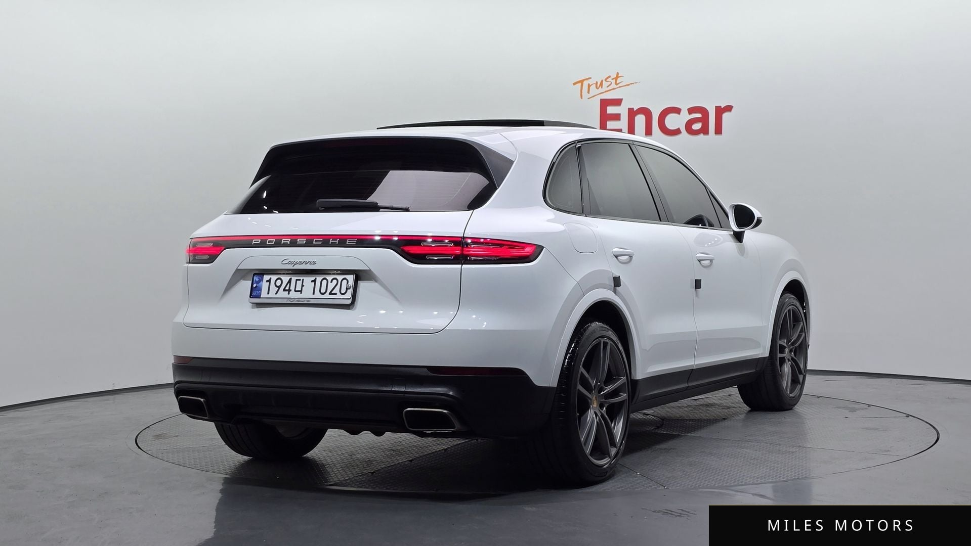 Porsche Cayenne 2019 — миниатюра 2