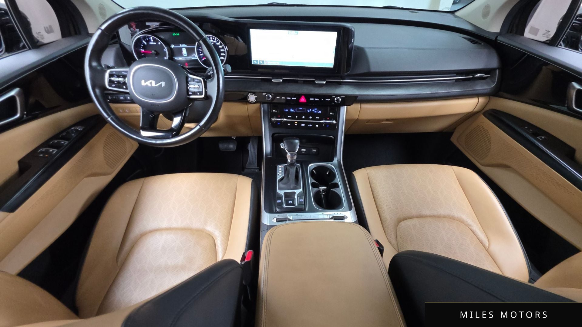 Kia Carnival 2023 — миниатюра 10
