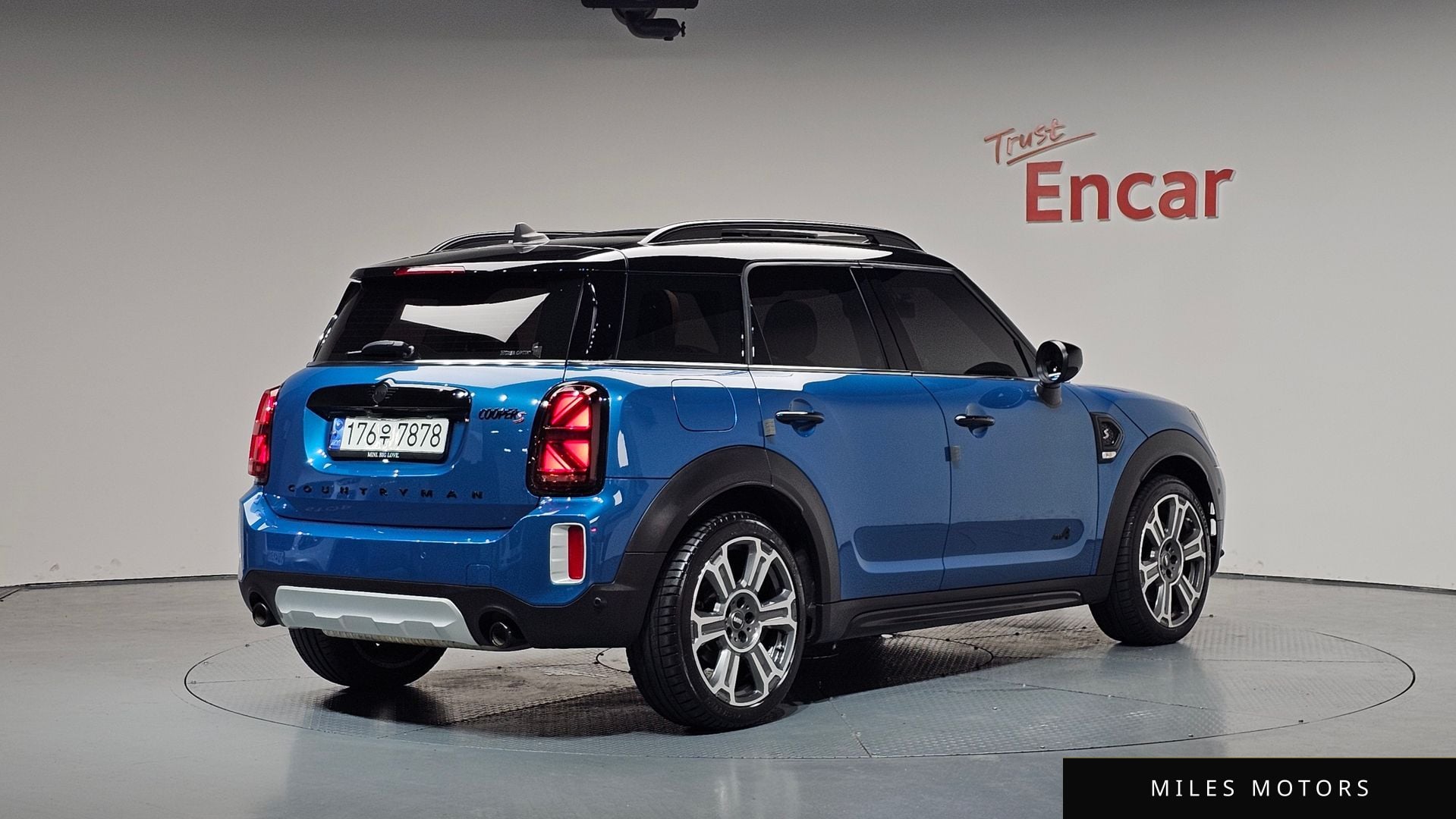MINI Countryman 2024 — фото 1 из 12