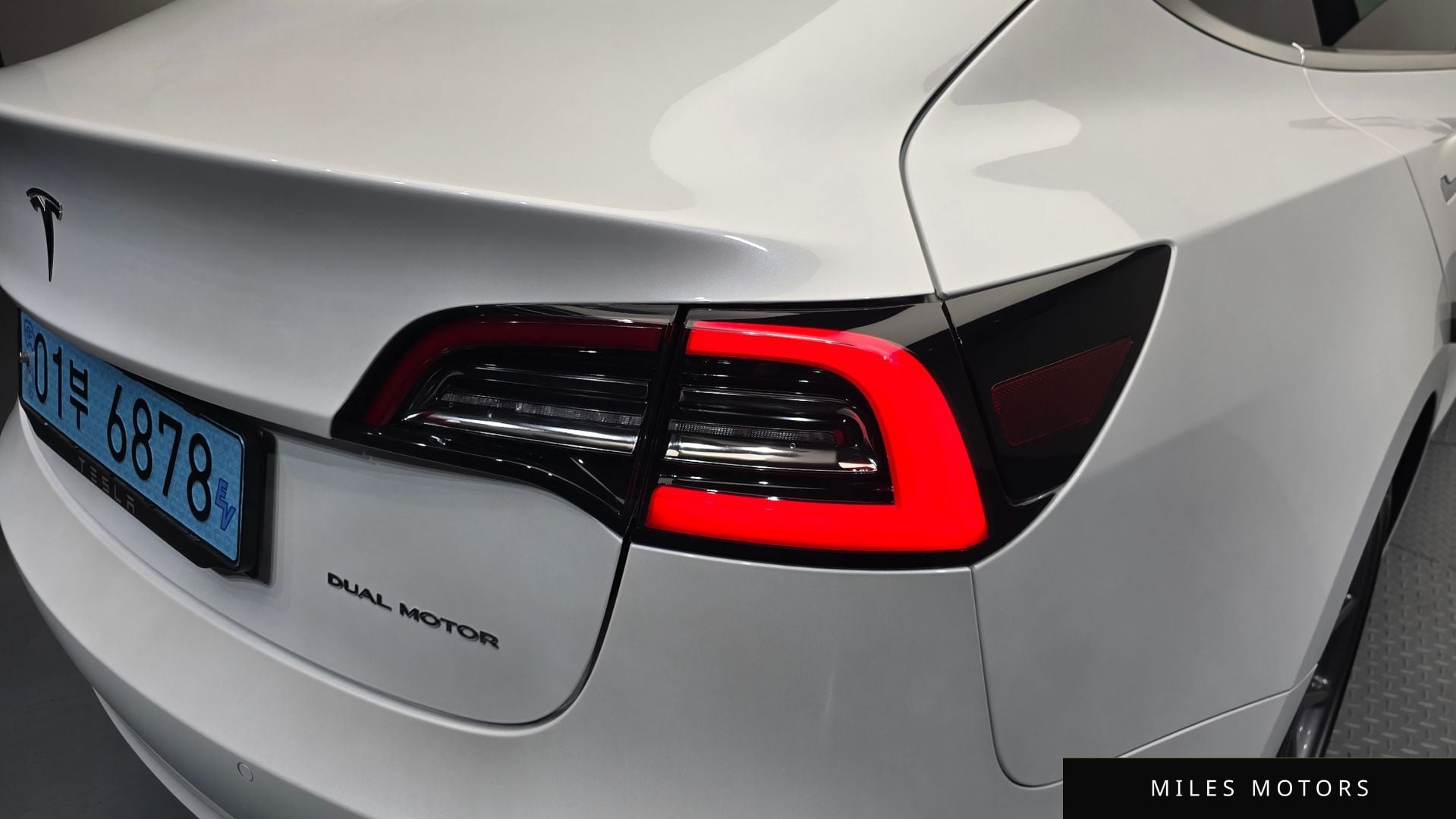 Tesla Model 3 2020 — миниатюра 9