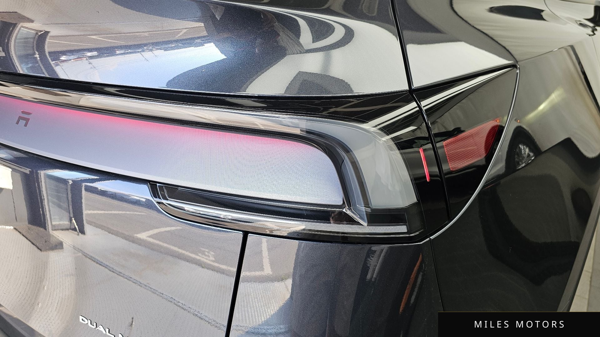 Tesla Model Y 2025 — миниатюра 9