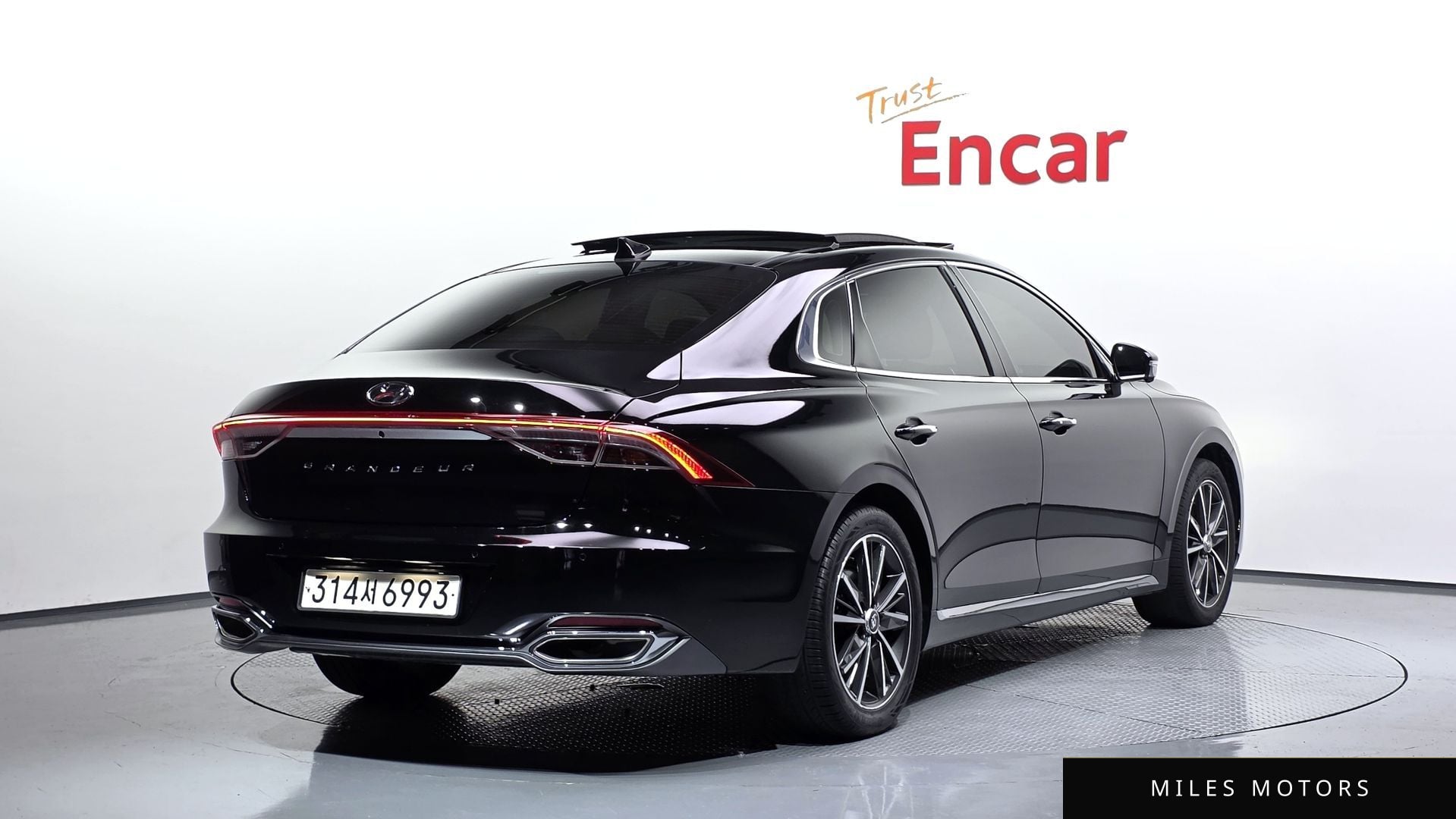 Hyundai Grandeur 2022 — миниатюра 2