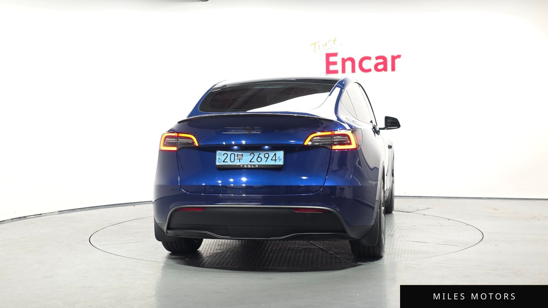 Tesla Model Y 2024 — миниатюра 4