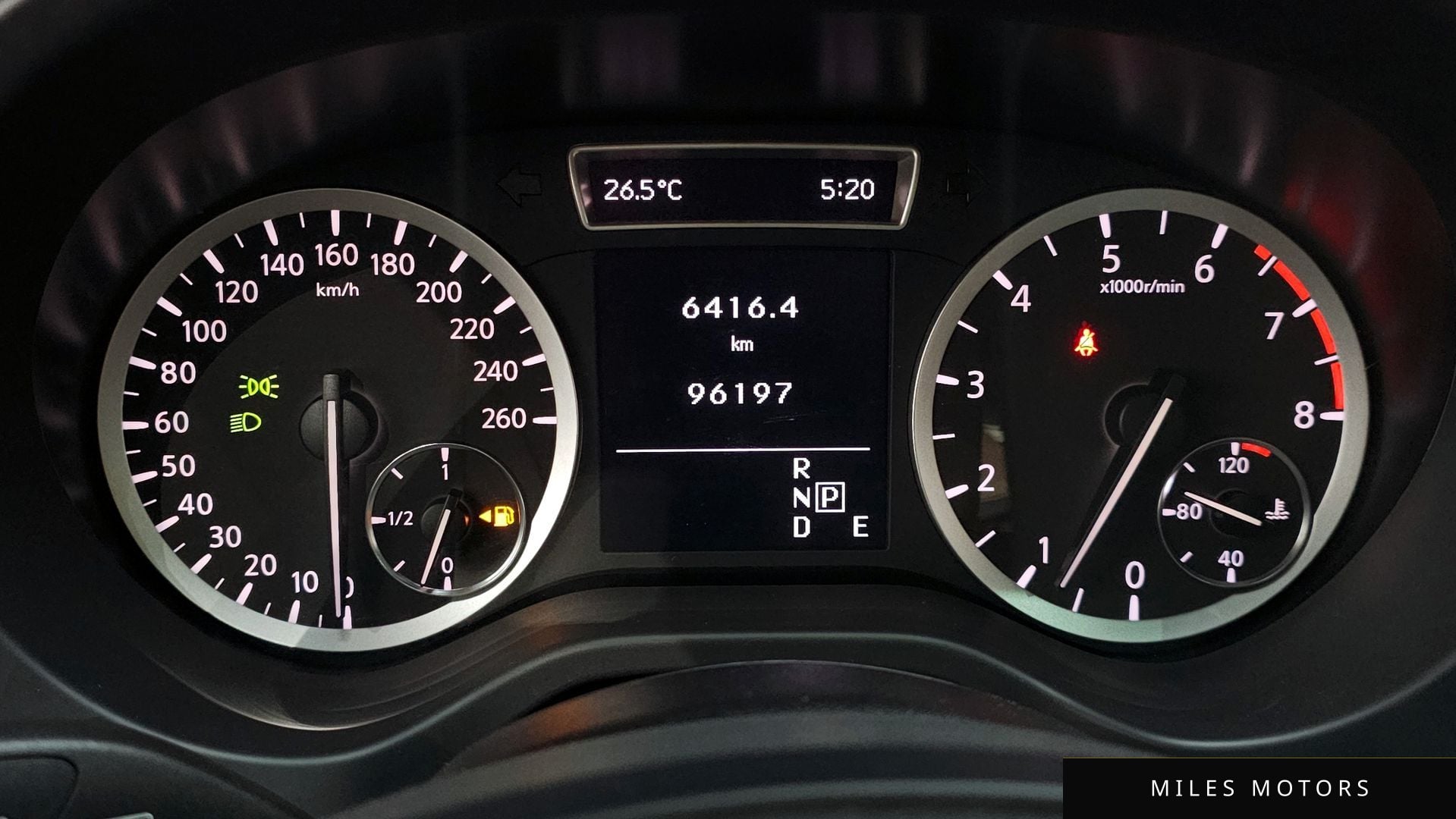 Infiniti Q30 2017 — миниатюра 8