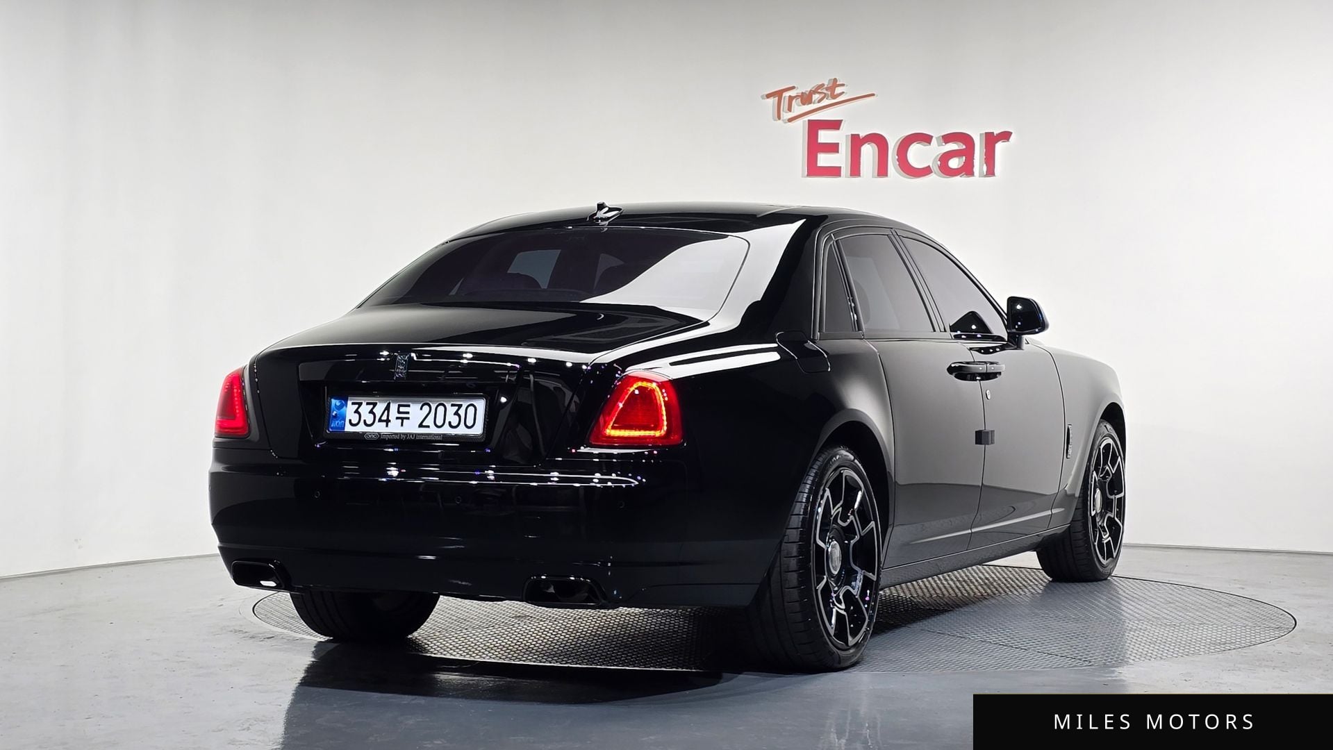 Rolls-Royce Ghost 2017 — миниатюра 2