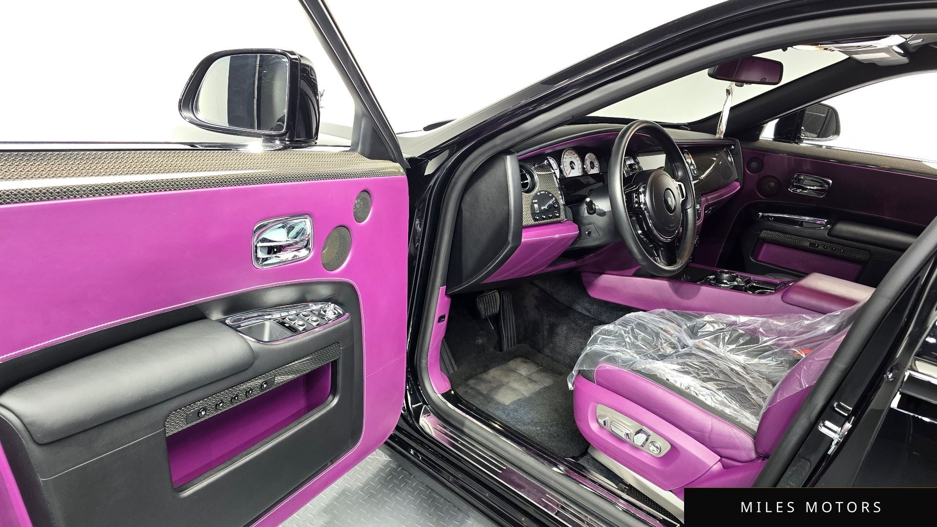 Rolls-Royce Ghost 2017 — миниатюра 10