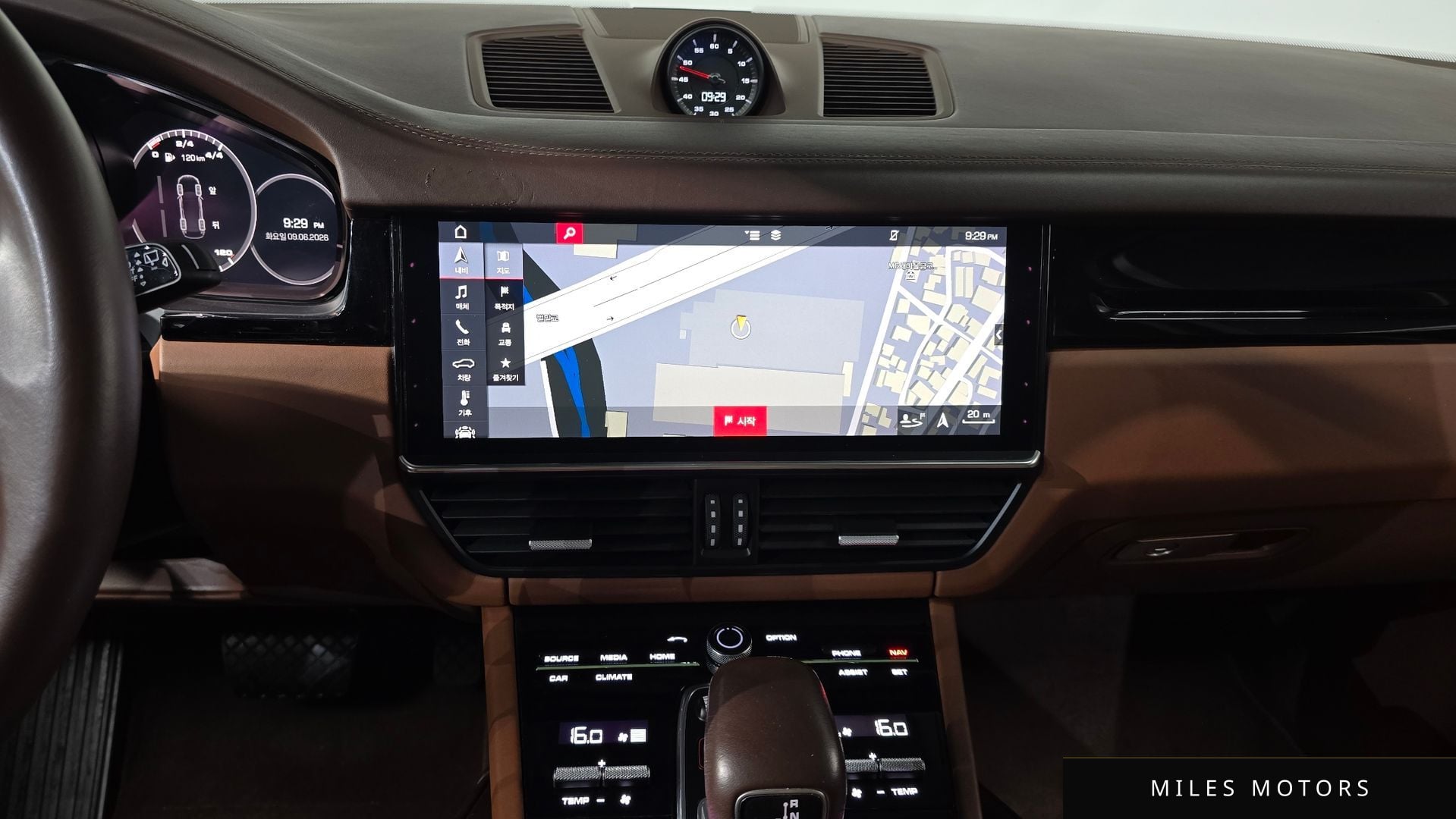 Porsche Cayenne 2019 — миниатюра 12