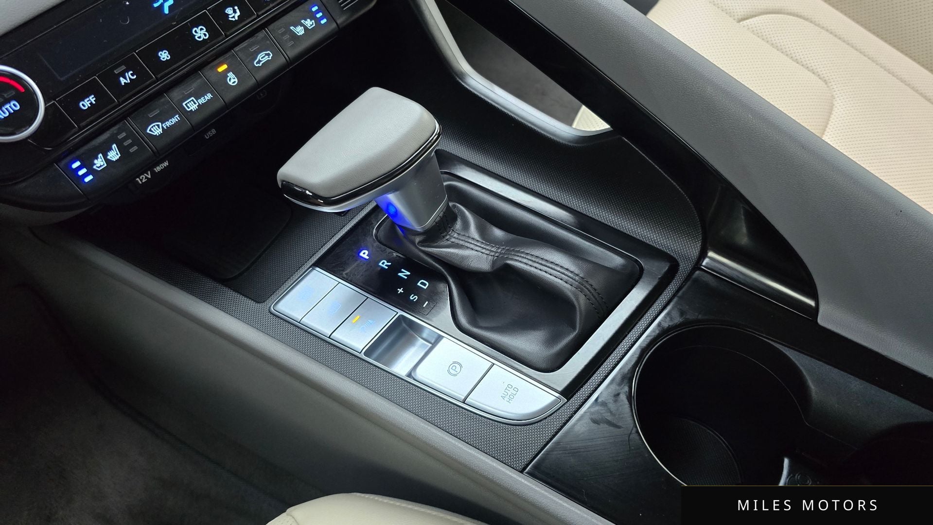 Hyundai AVANTE 2025 — миниатюра 12