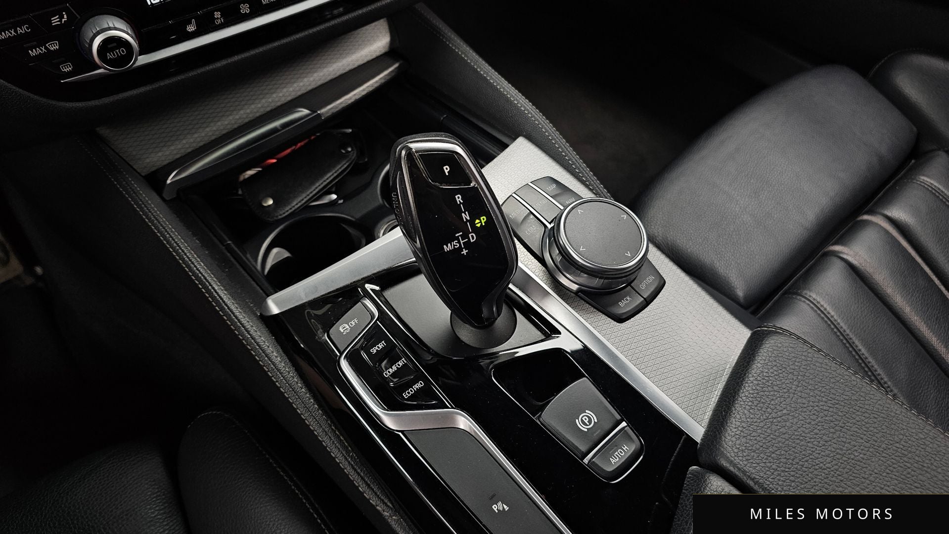 BMW 5 Series (G30) 2018 — миниатюра 12
