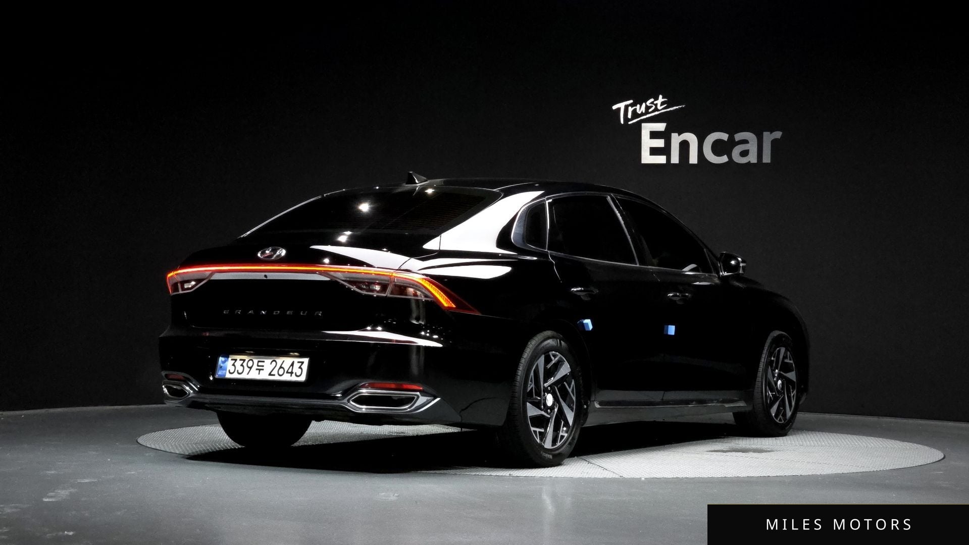 Hyundai Grandeur 2022 — миниатюра 2