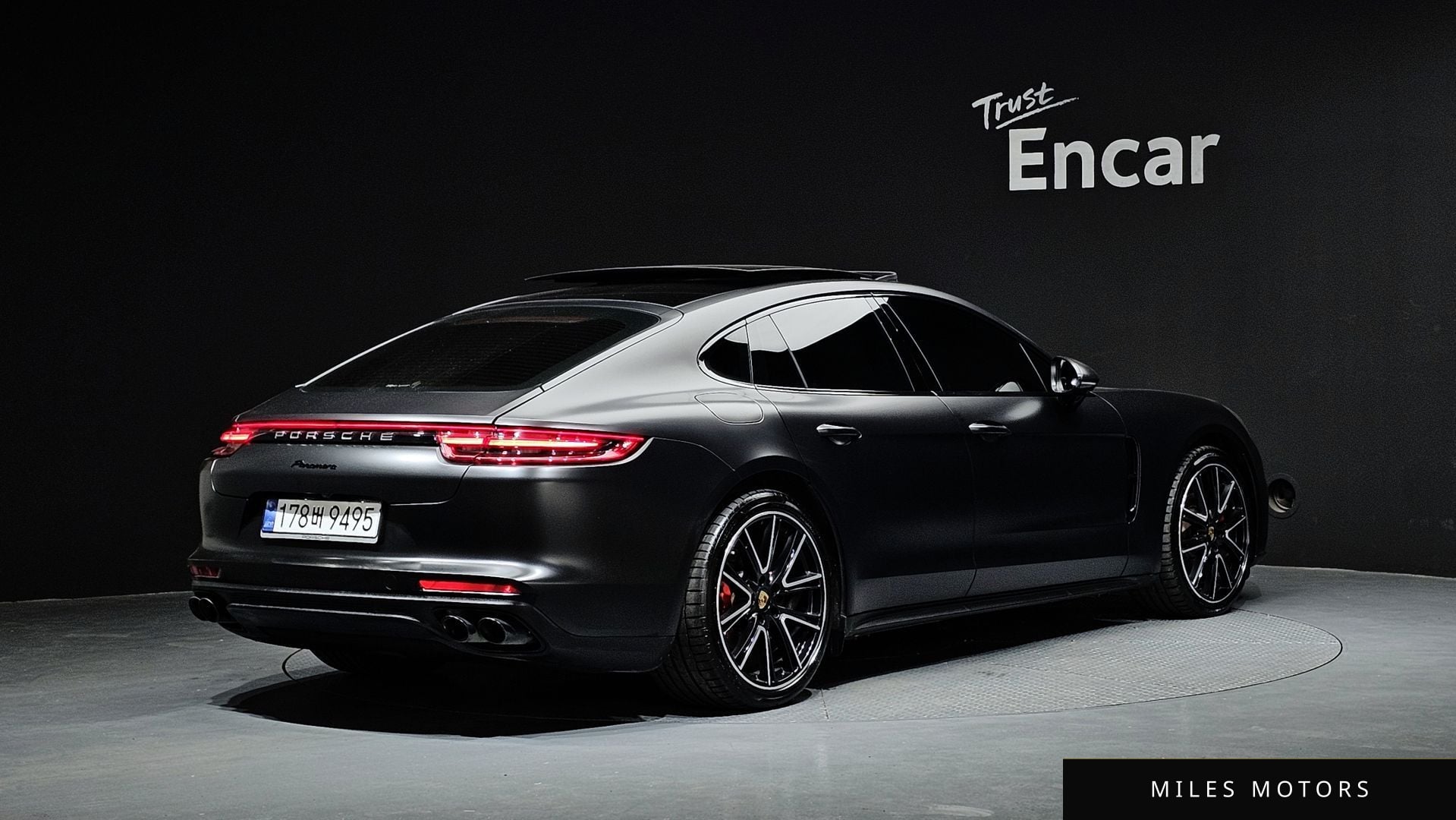 Porsche Panamera 2020 — миниатюра 2