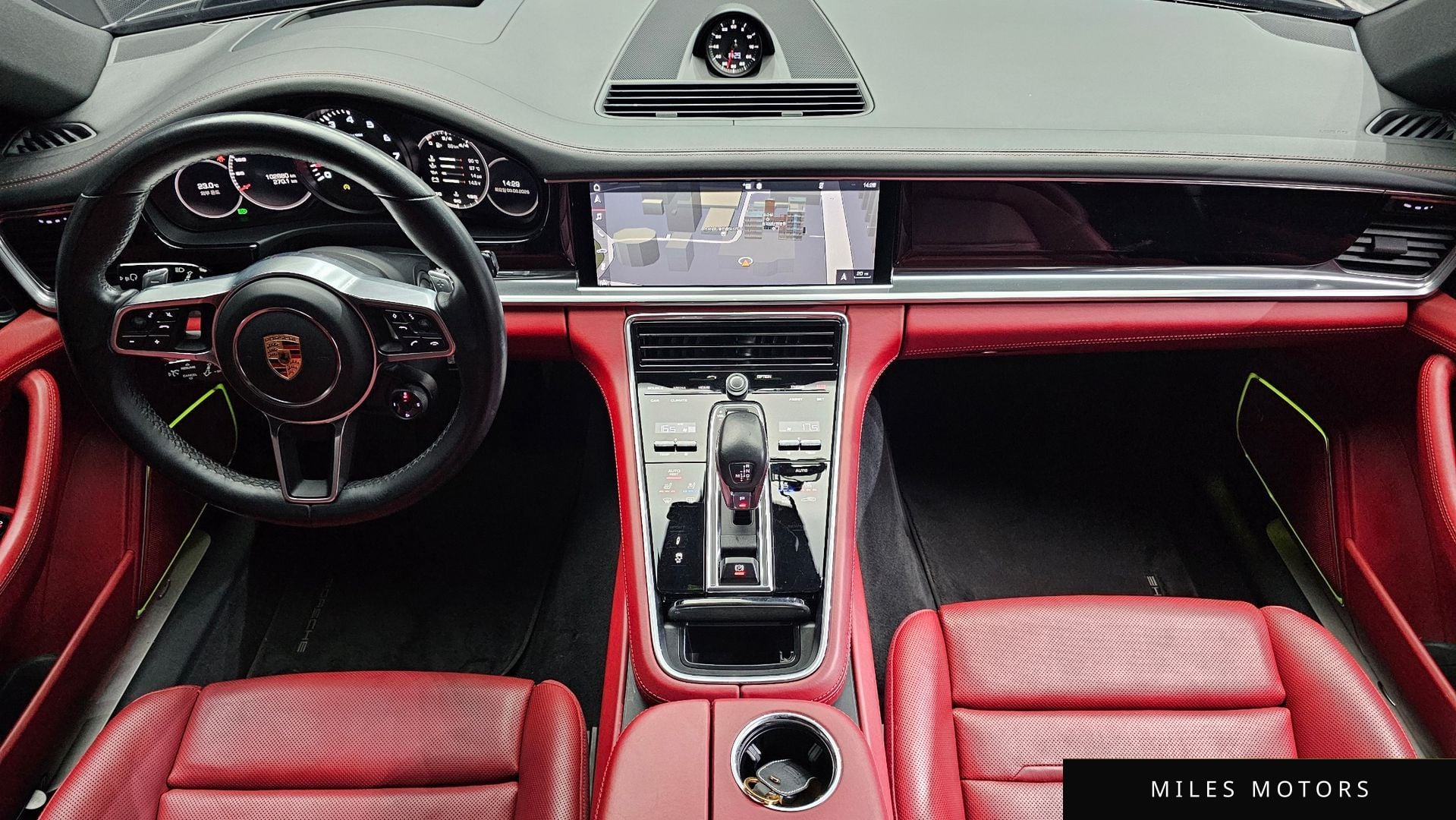 Porsche Panamera 2020 — миниатюра 10