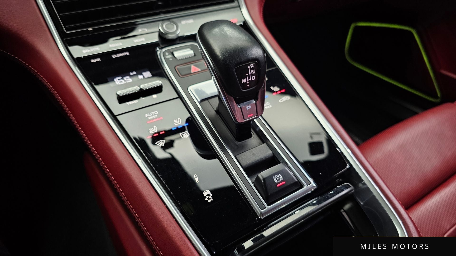 Porsche Panamera 2020 — миниатюра 12