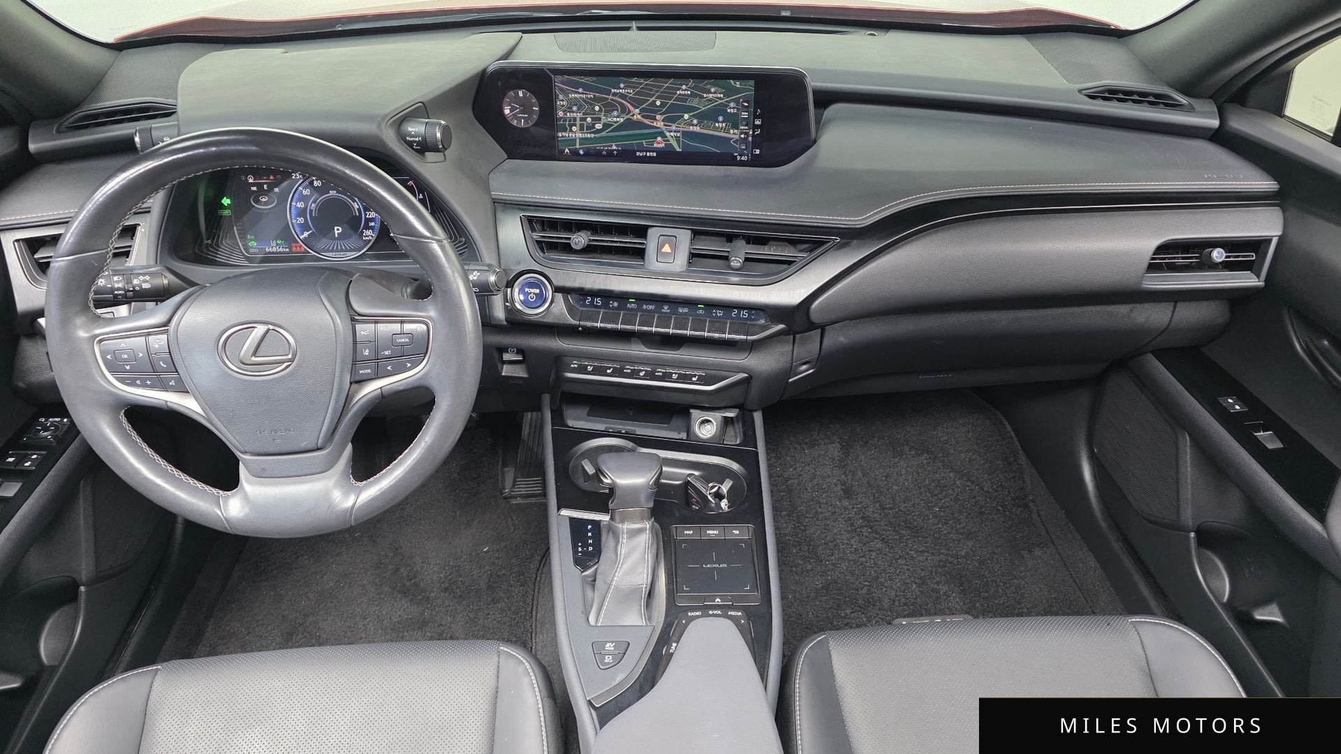 Лексус UX250h 2019 — миниатюра 9