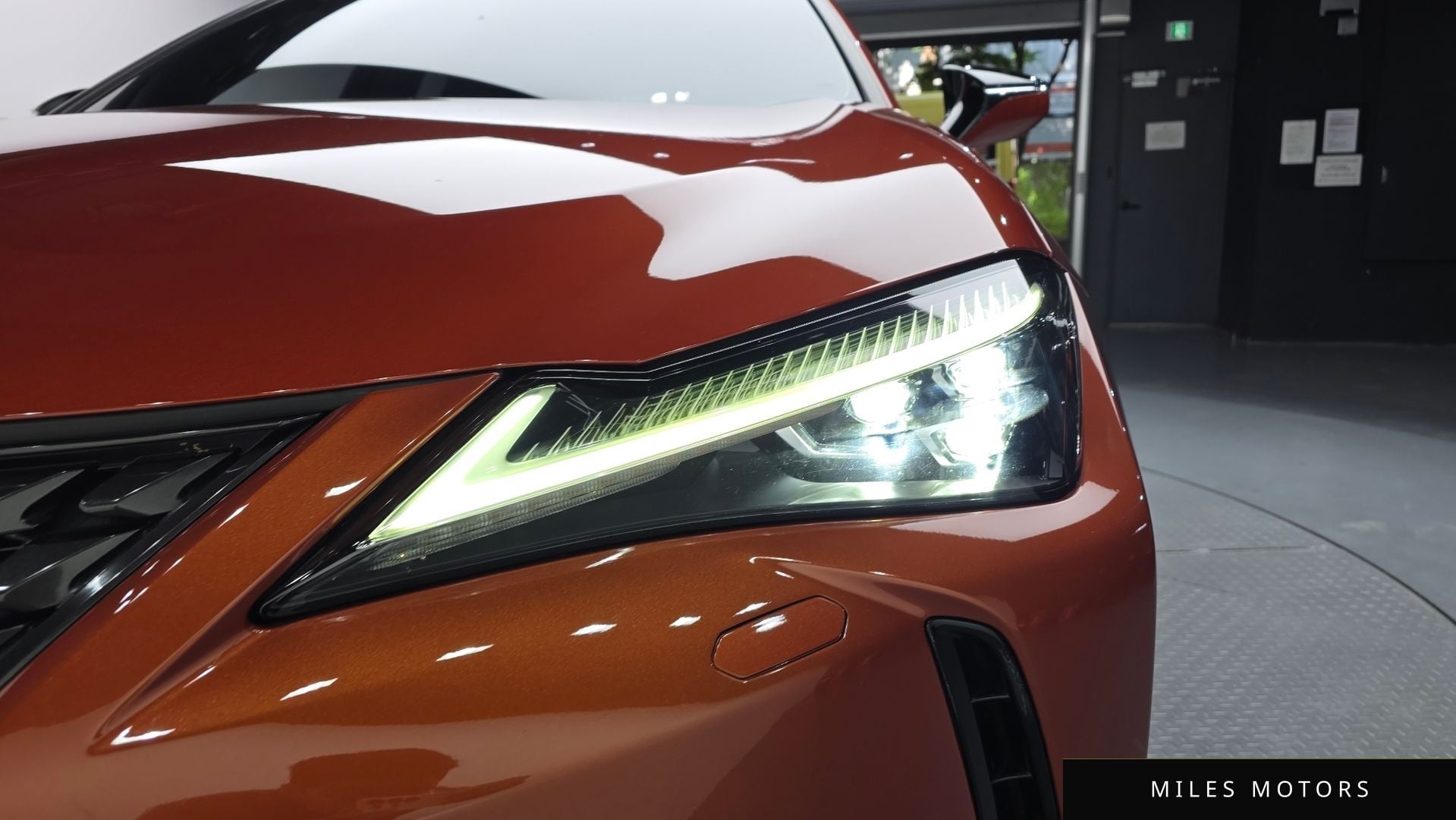 Лексус UX250h 2019 — миниатюра 7