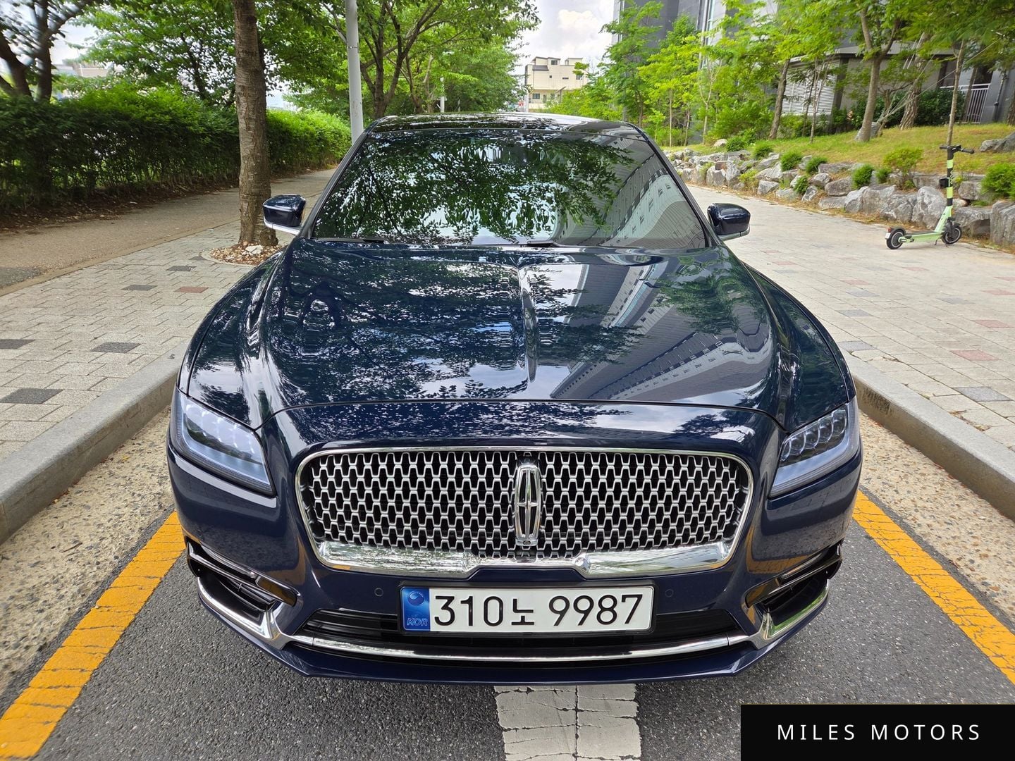Lincoln Continental 2017 — миниатюра 3