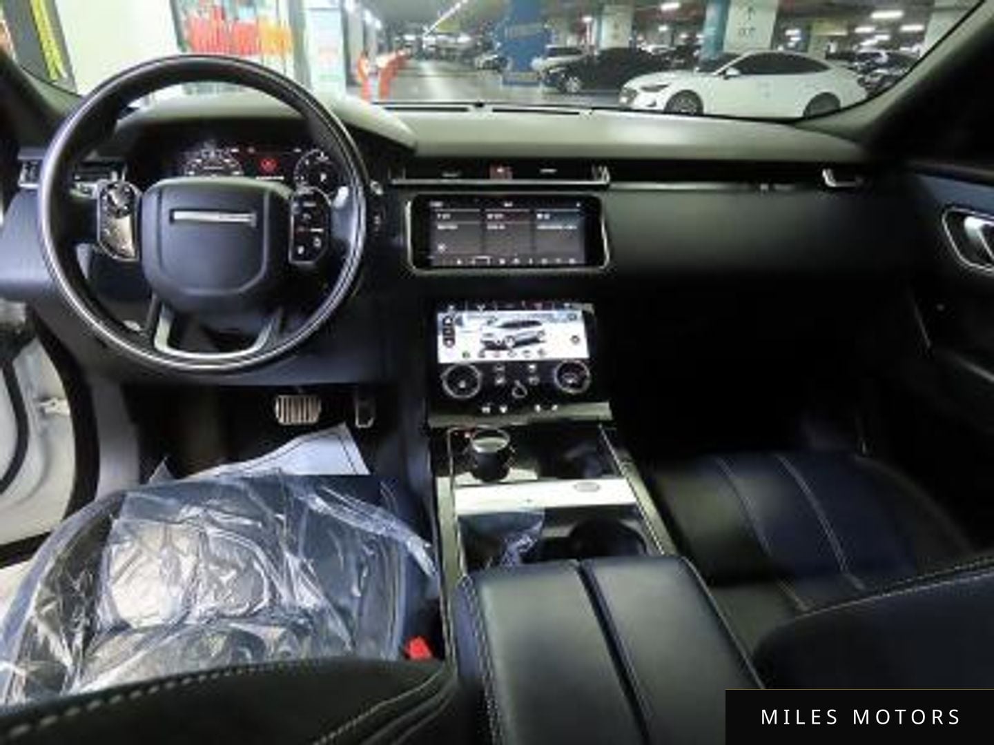 Land Rover Range Rover Velar 2018 — миниатюра 12