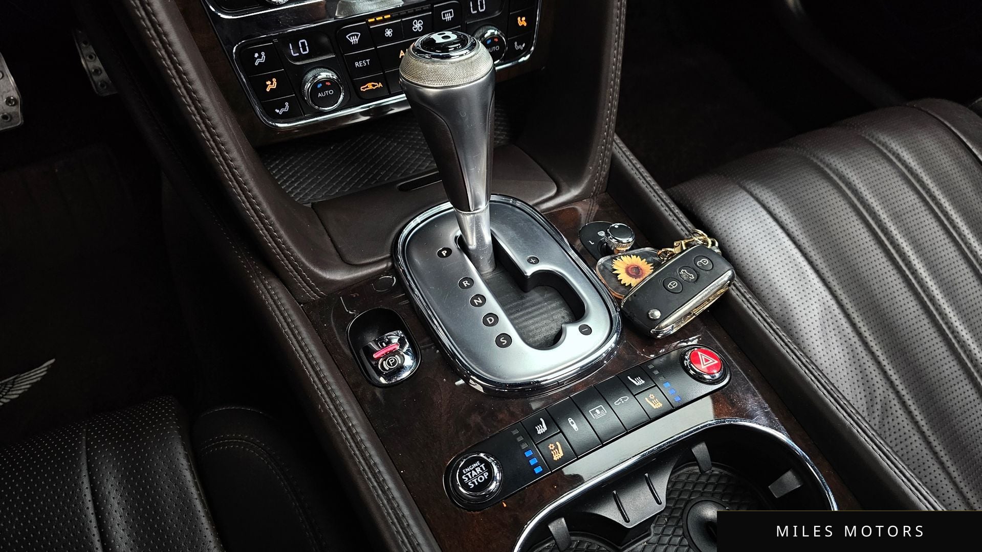 Bentley Flying Spur 2014 — миниатюра 9