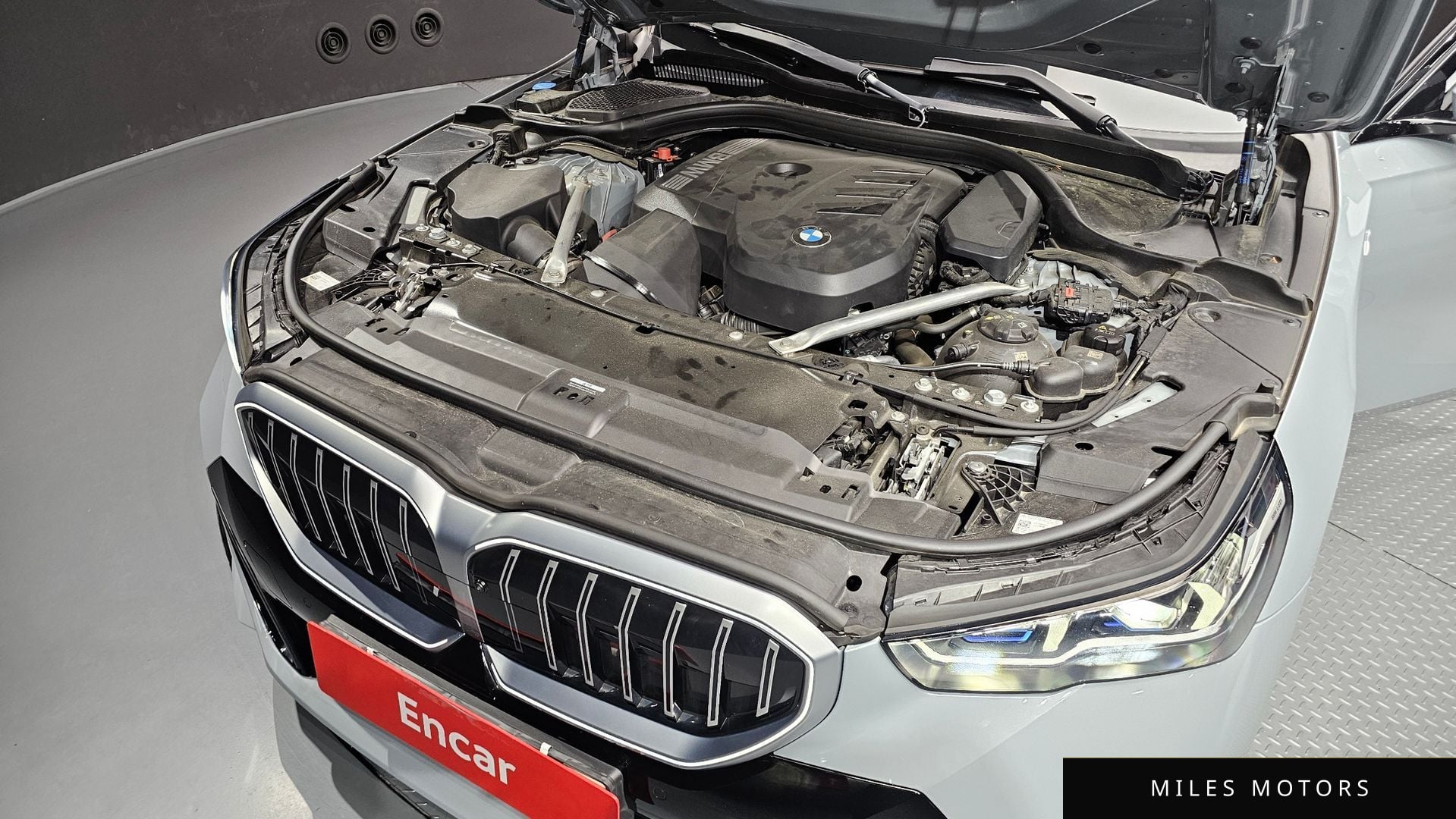 BMW 5 Series (G60) 2024 — миниатюра 6