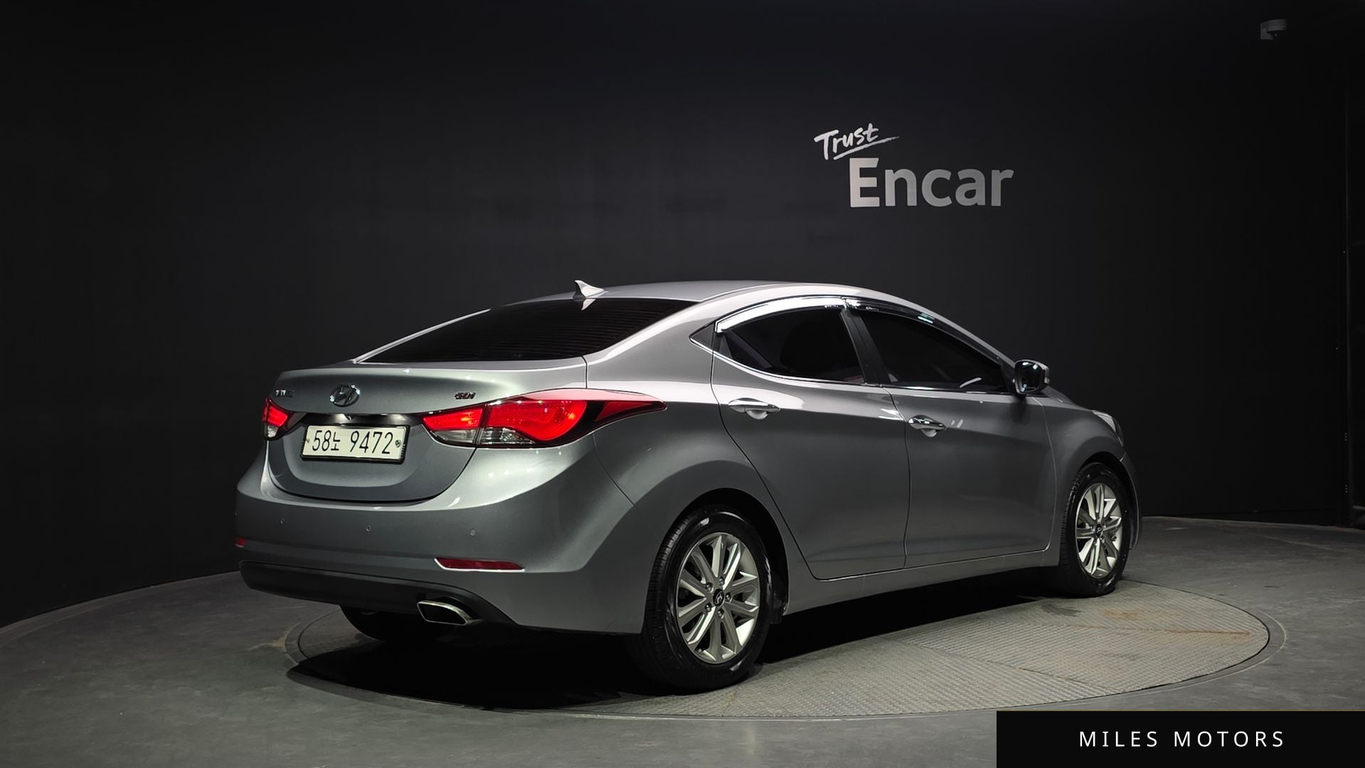 Hyundai AVANTE 2016 — фото 1 из 12