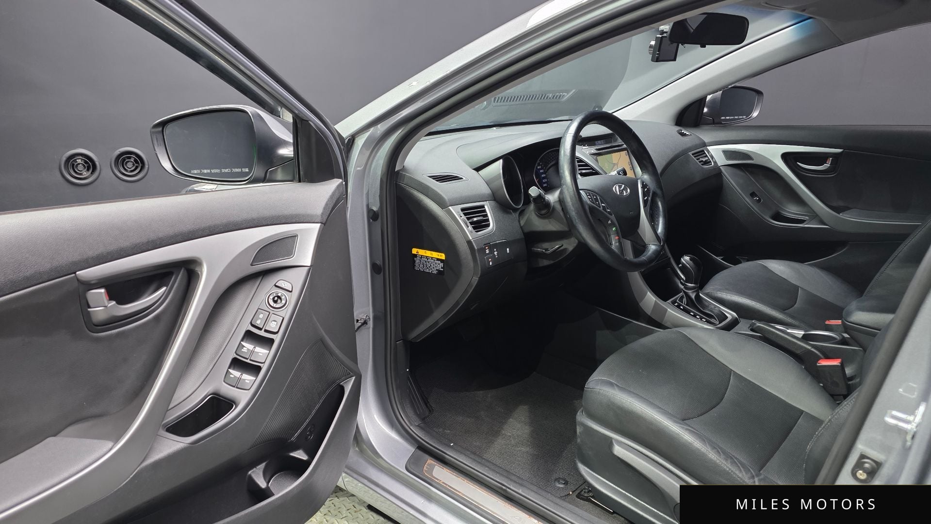 Hyundai AVANTE 2016 — миниатюра 12