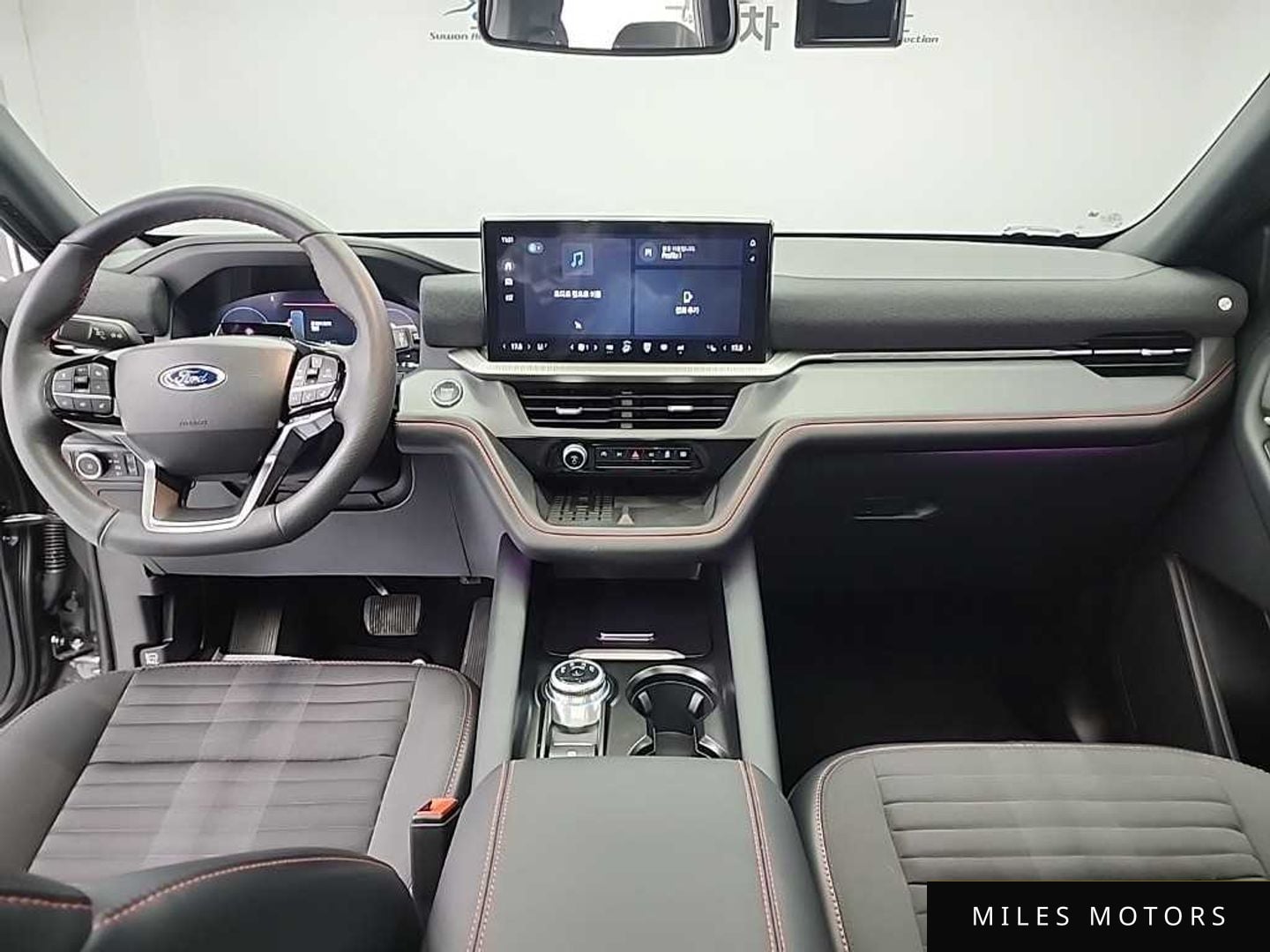 Ford Explorer 2025 — миниатюра 7