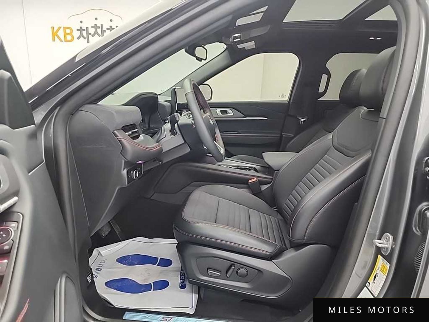 Ford Explorer 2025 — миниатюра 11
