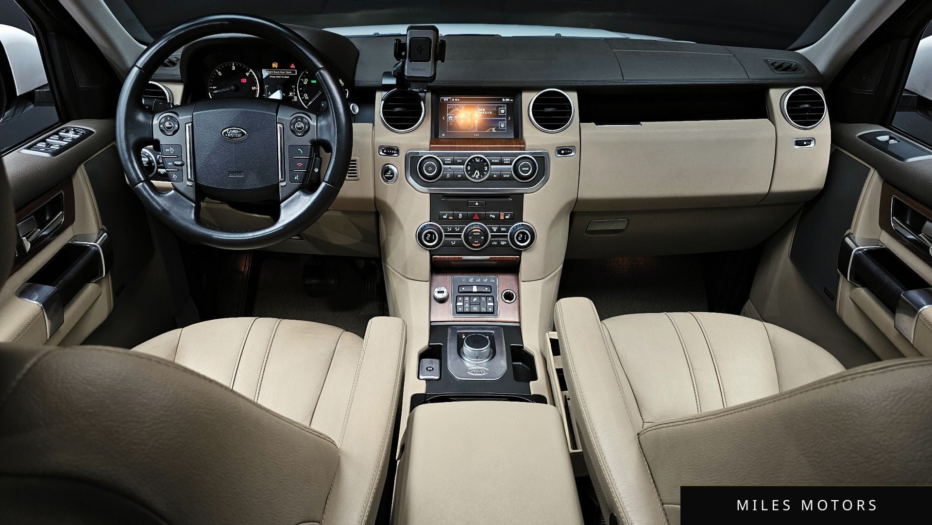 Land Rover Discovery 2016 — миниатюра 7
