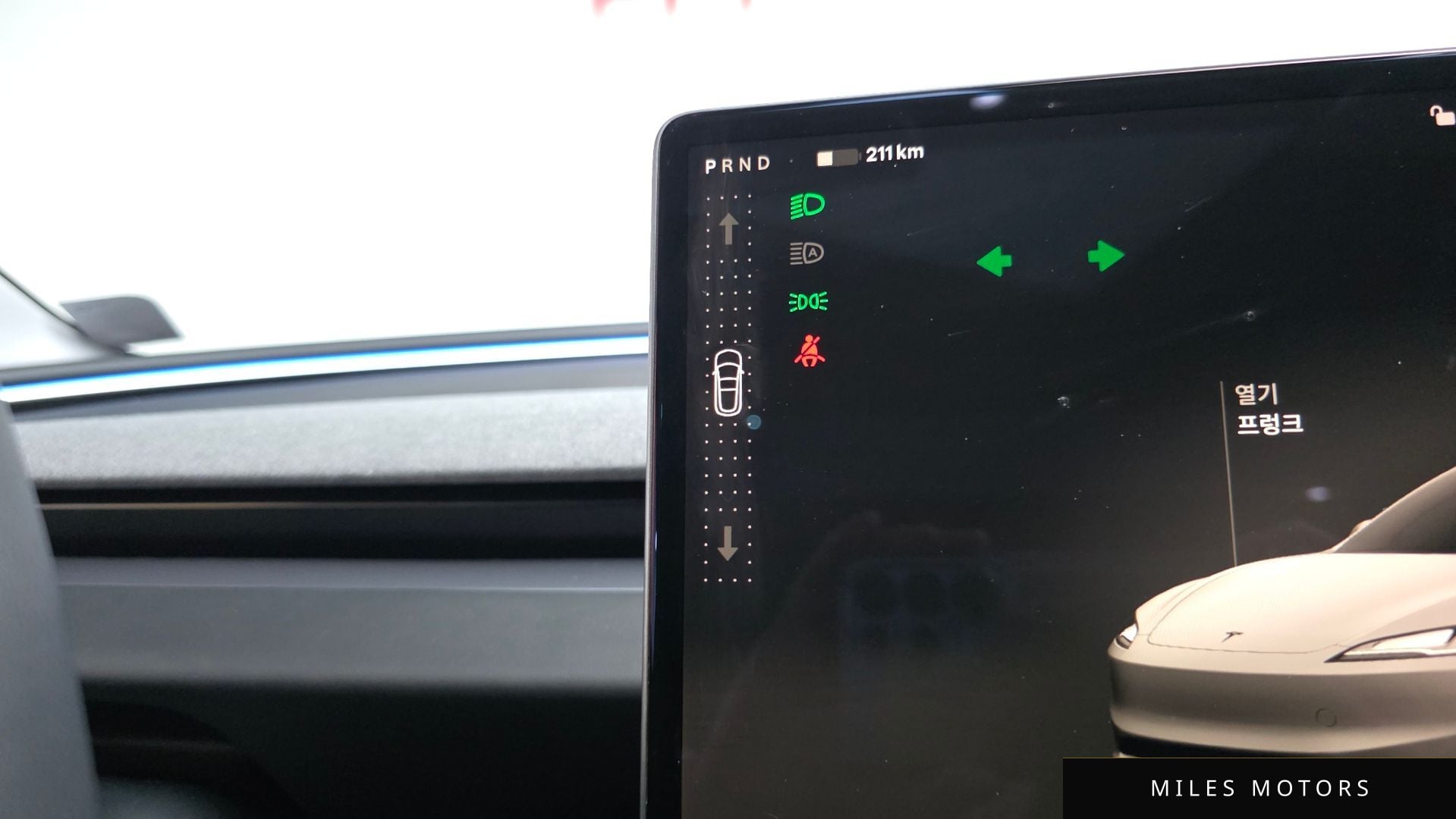 Tesla Model 3 2024 — миниатюра 11