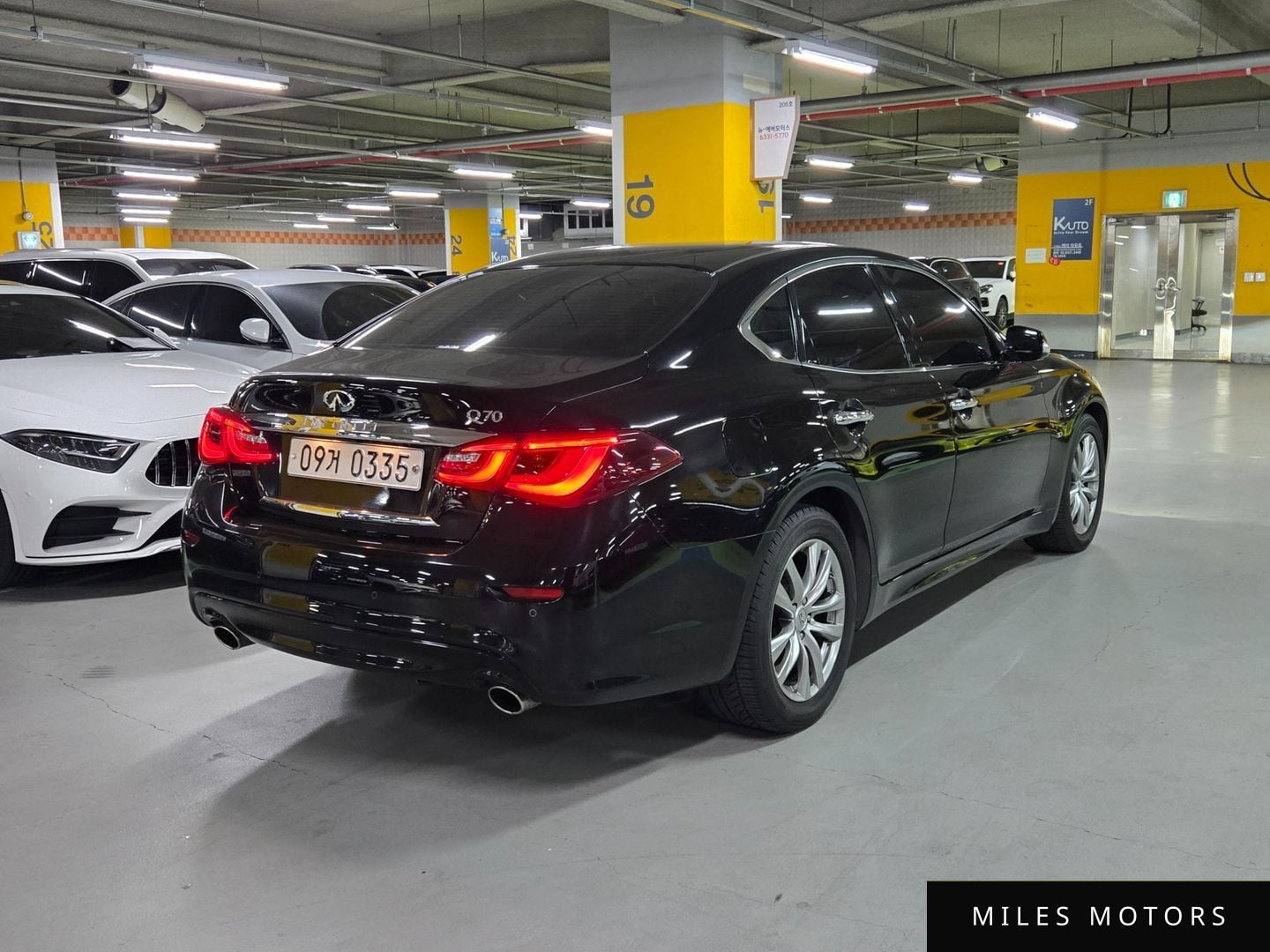 Infiniti Q70 2016 — миниатюра 4
