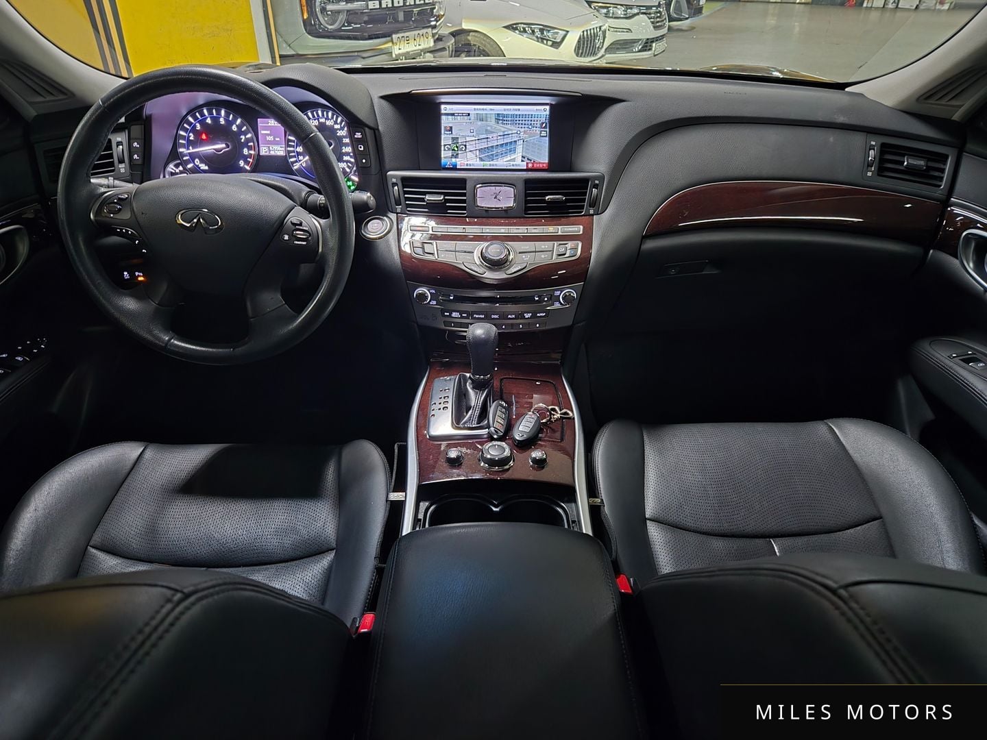 Infiniti Q70 2016 — миниатюра 7