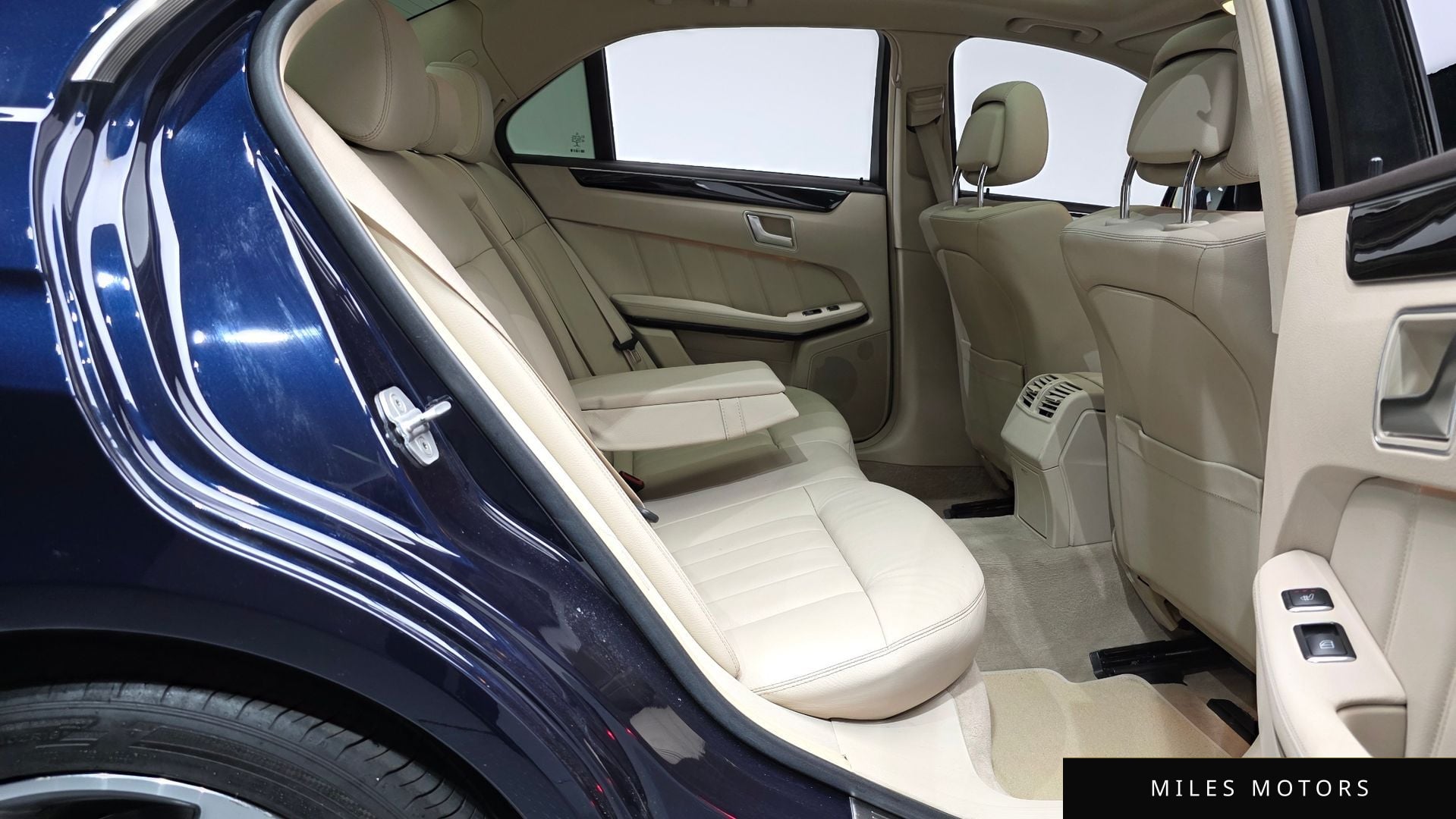 Mercedes-Benz E-Class W212 2014 — миниатюра 11