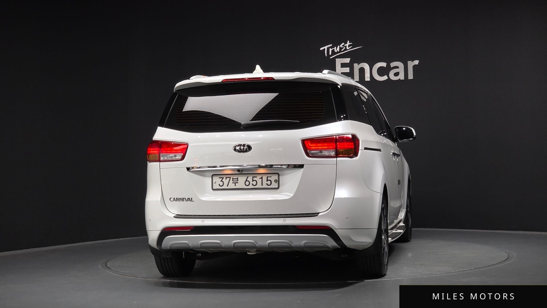 Kia Canival 2018 — миниатюра 3