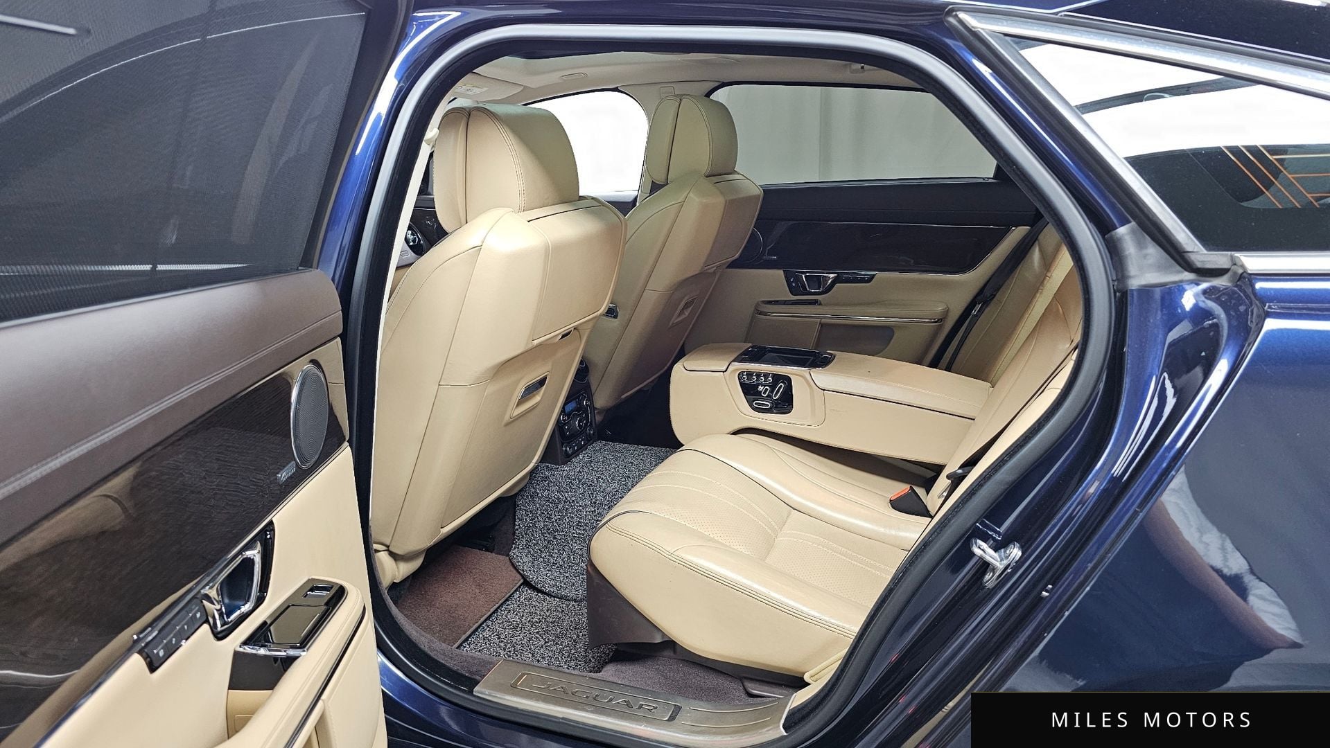Jaguar All New XJ 2016 — миниатюра 11