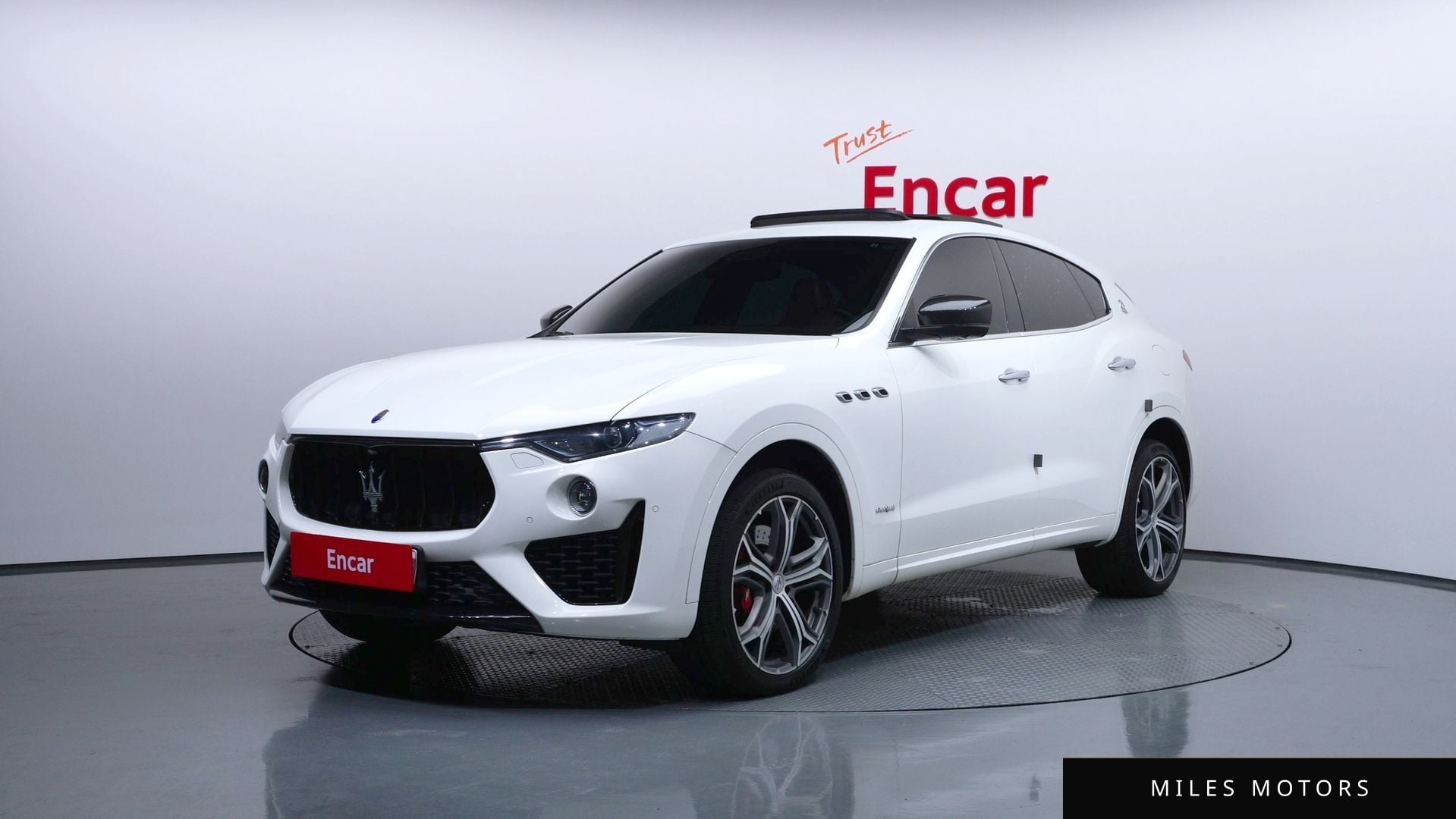 Maserati Levante 2019 — фото 1 из 12