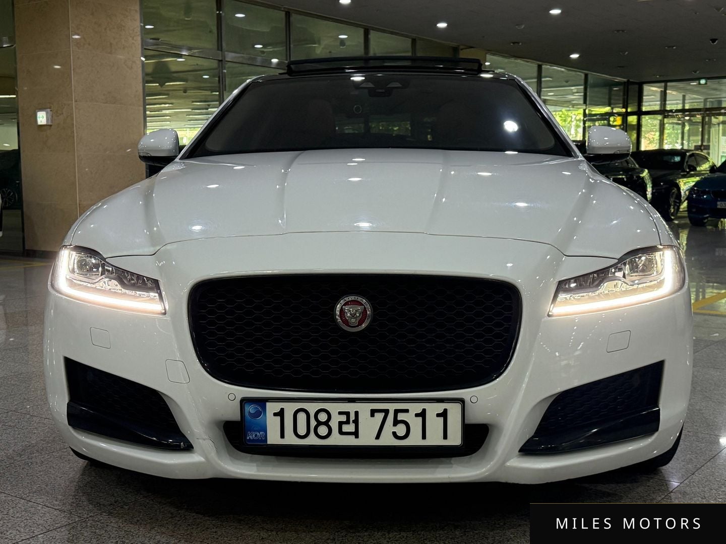Jaguar XF (X260) 2018 — миниатюра 2