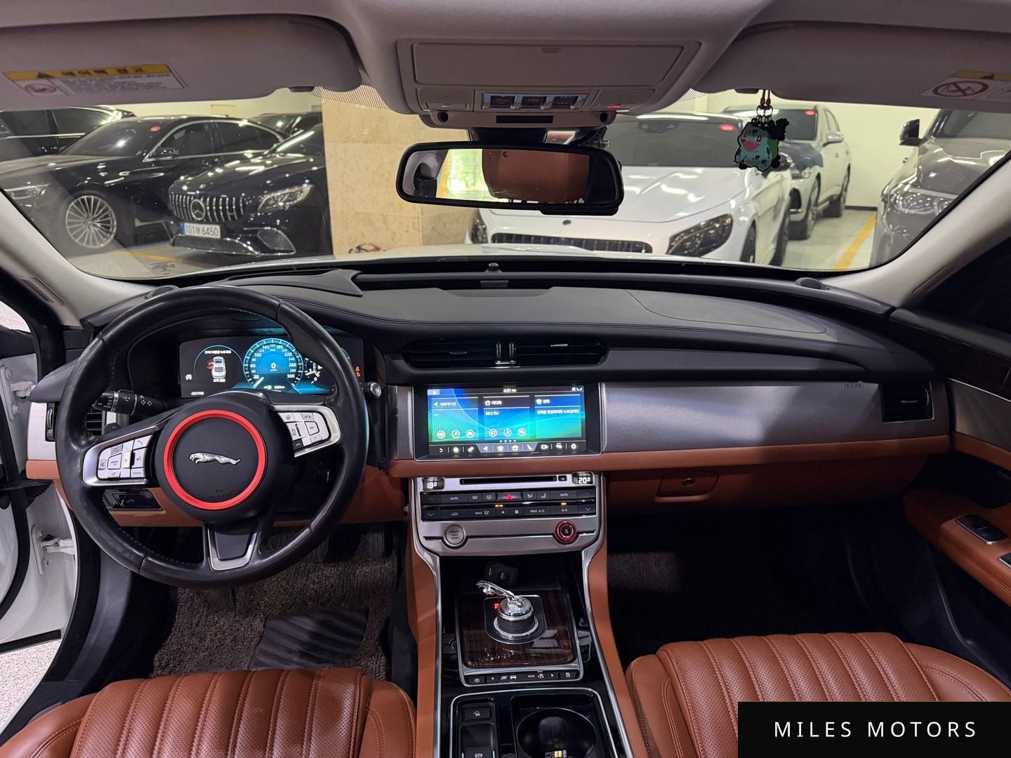 Jaguar XF (X260) 2018 — миниатюра 8