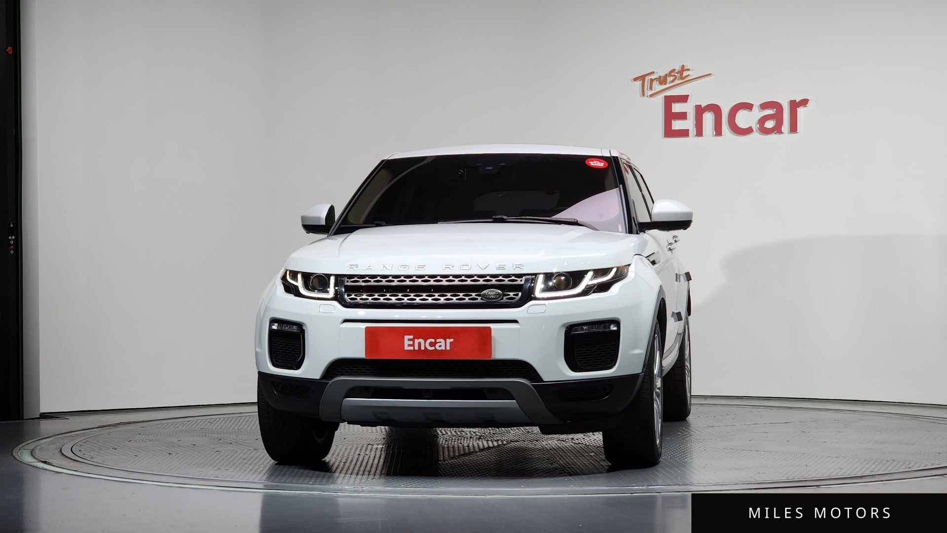 Land Rover Range Rover Evoque 2019 — миниатюра 3