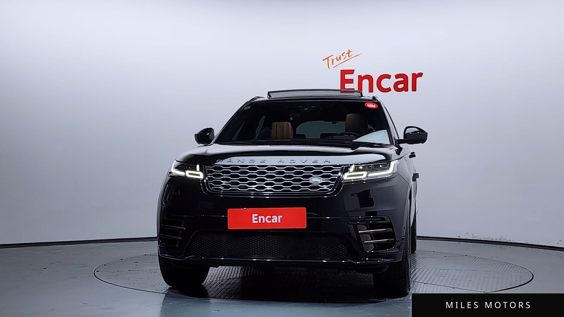 Land Rover Range Rover Velar 2019 — миниатюра 3