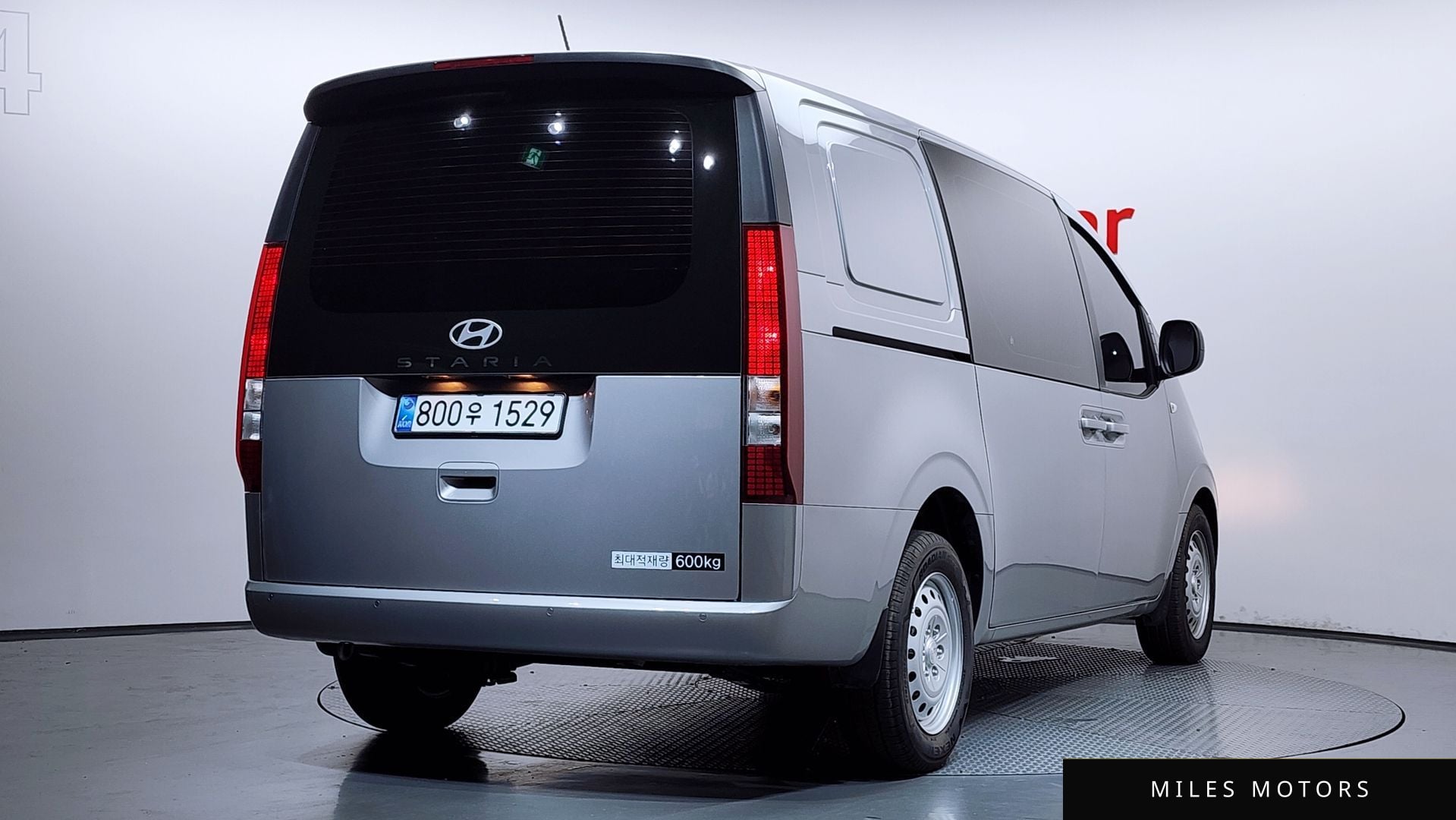 Hyundai Staria 2025 — миниатюра 2