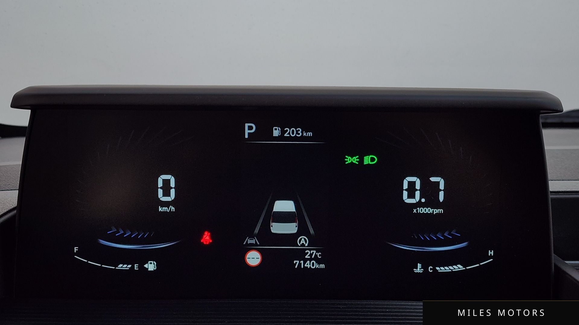 Hyundai Staria 2025 — миниатюра 11